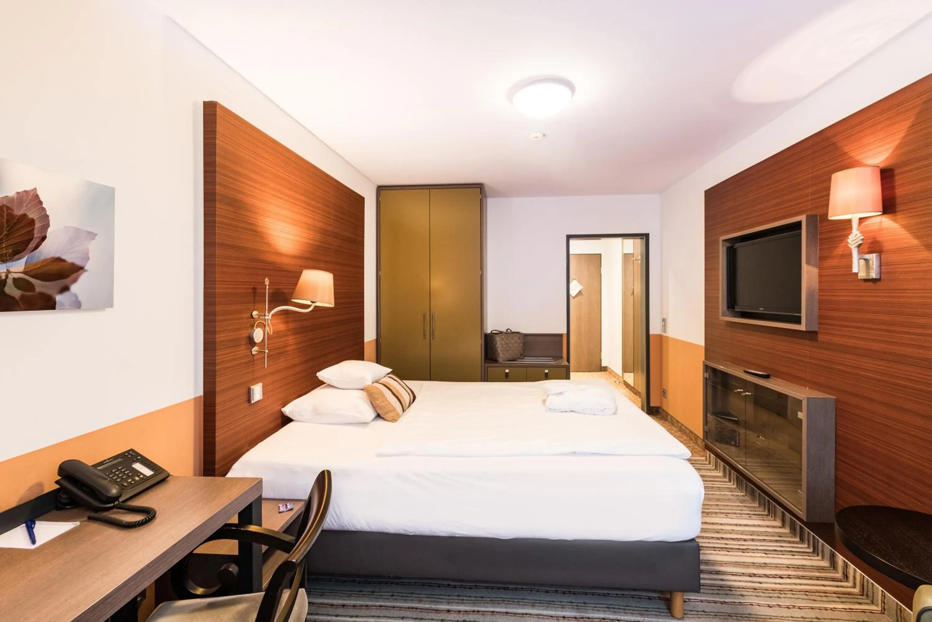 Photo of the whole room, Bed in Göbel´s Vital Hotel Bad Sachsa