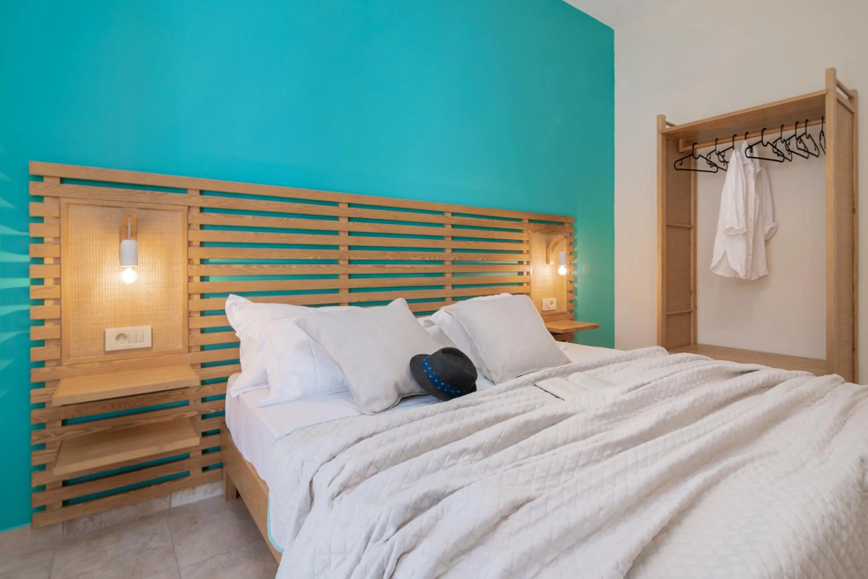 Bed in Sunset Apartments