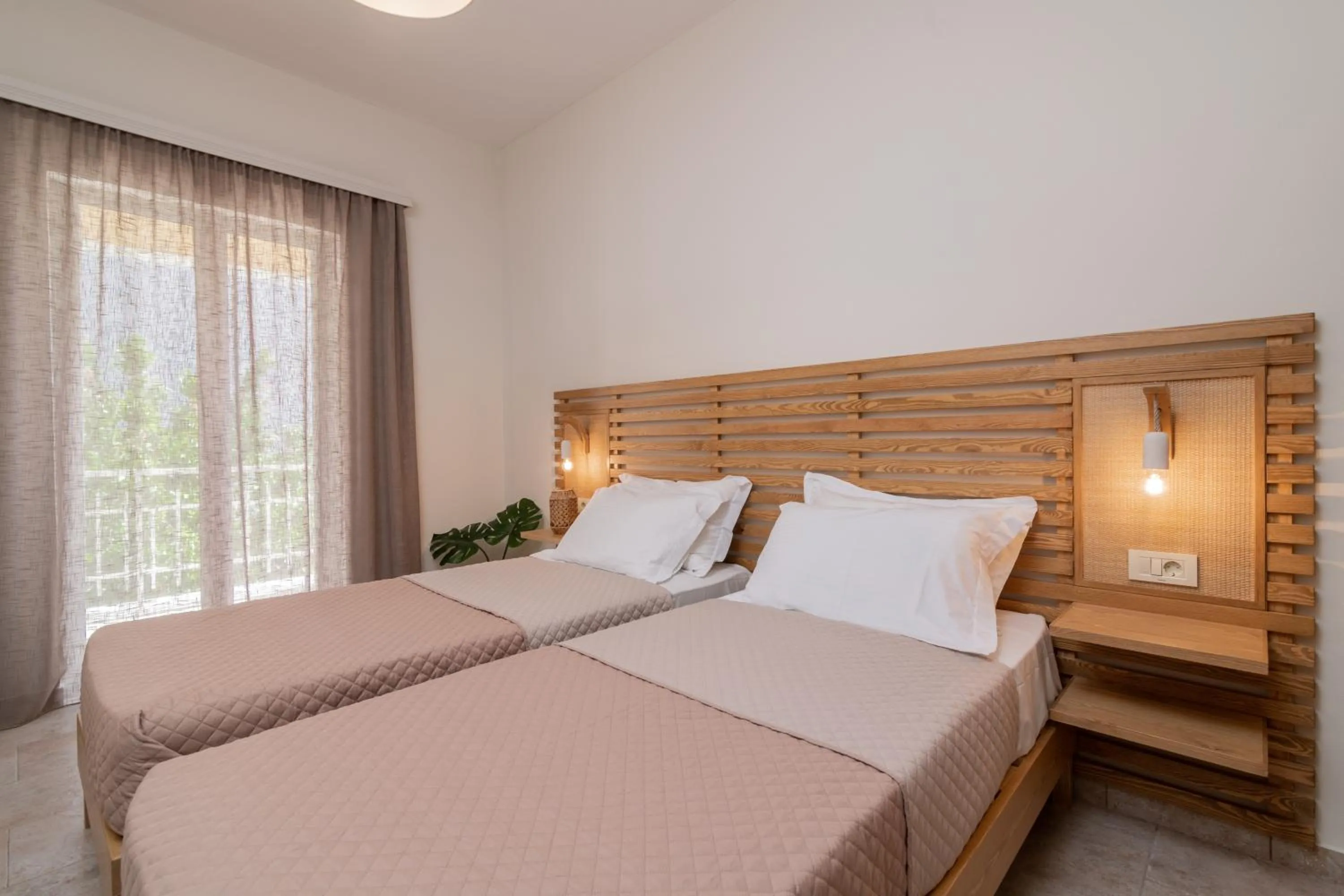 Bed in Sunset Apartments