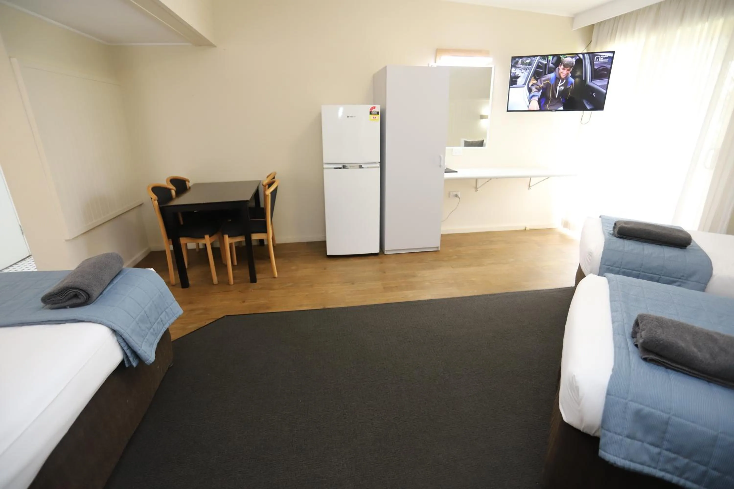 Living room in Sleepy Hill Motor Inn