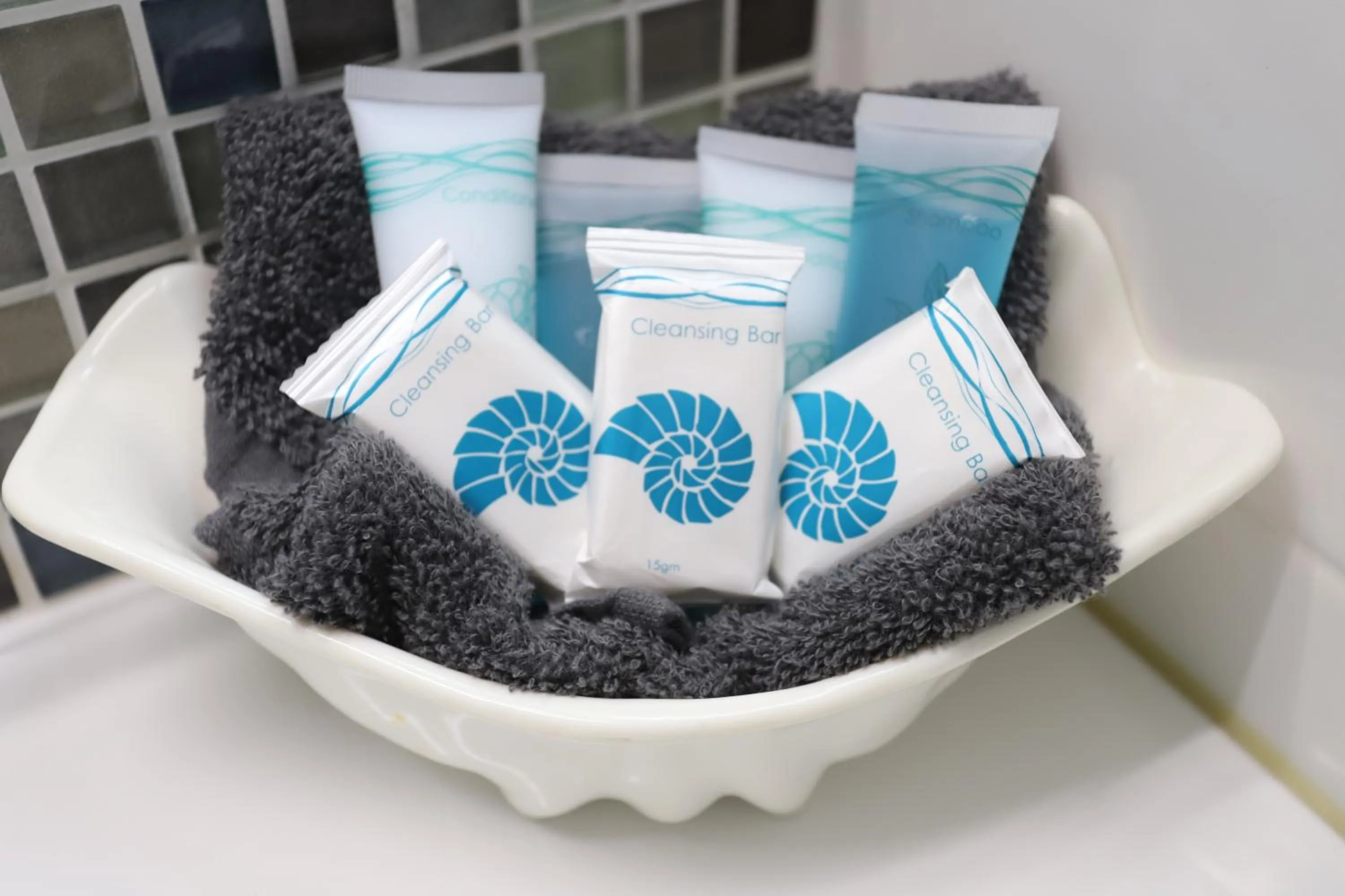 Bathroom in Sleepy Hill Motor Inn