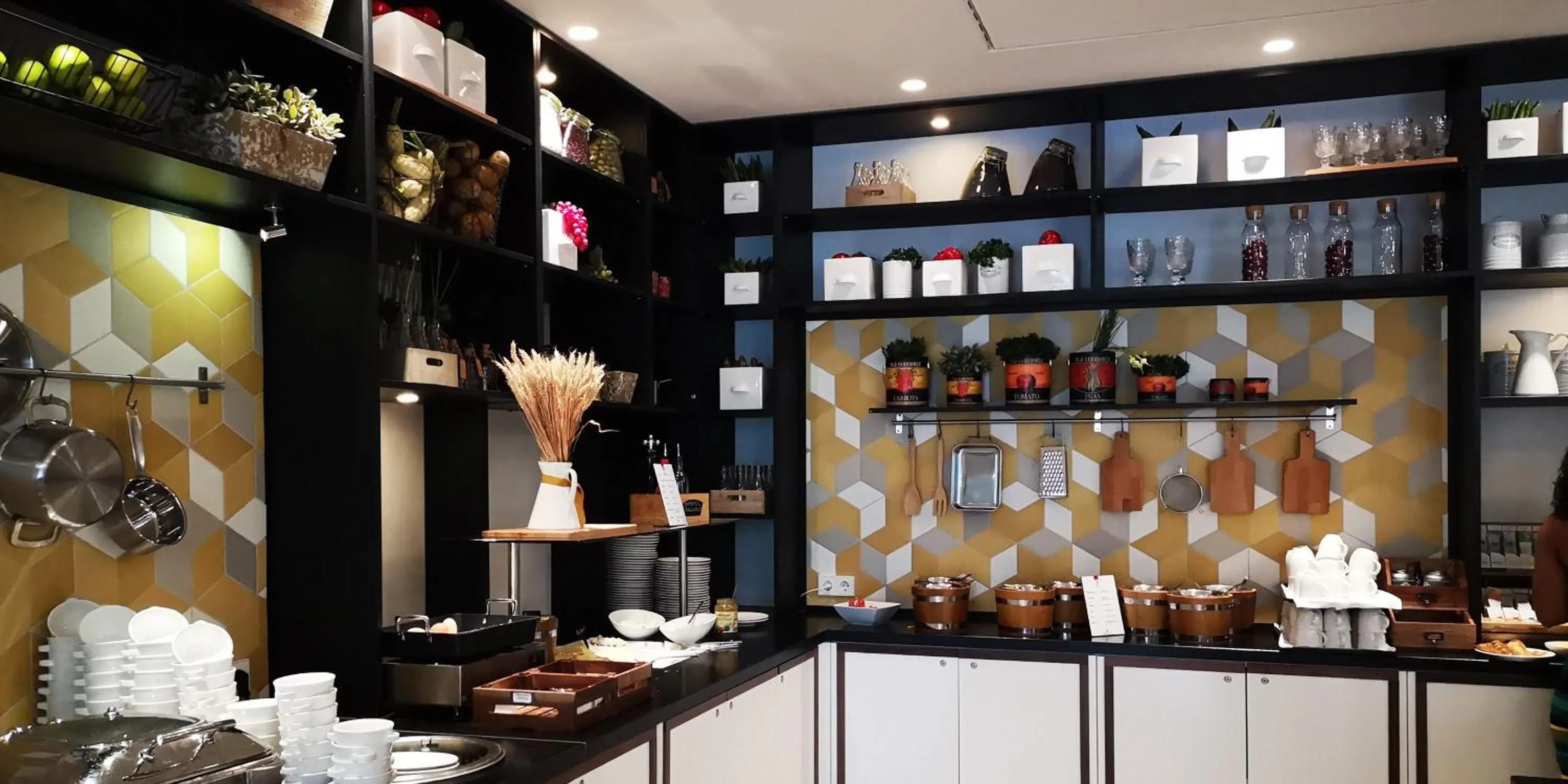 Breakfast in Vienna House by Wyndham Andel's Berlin