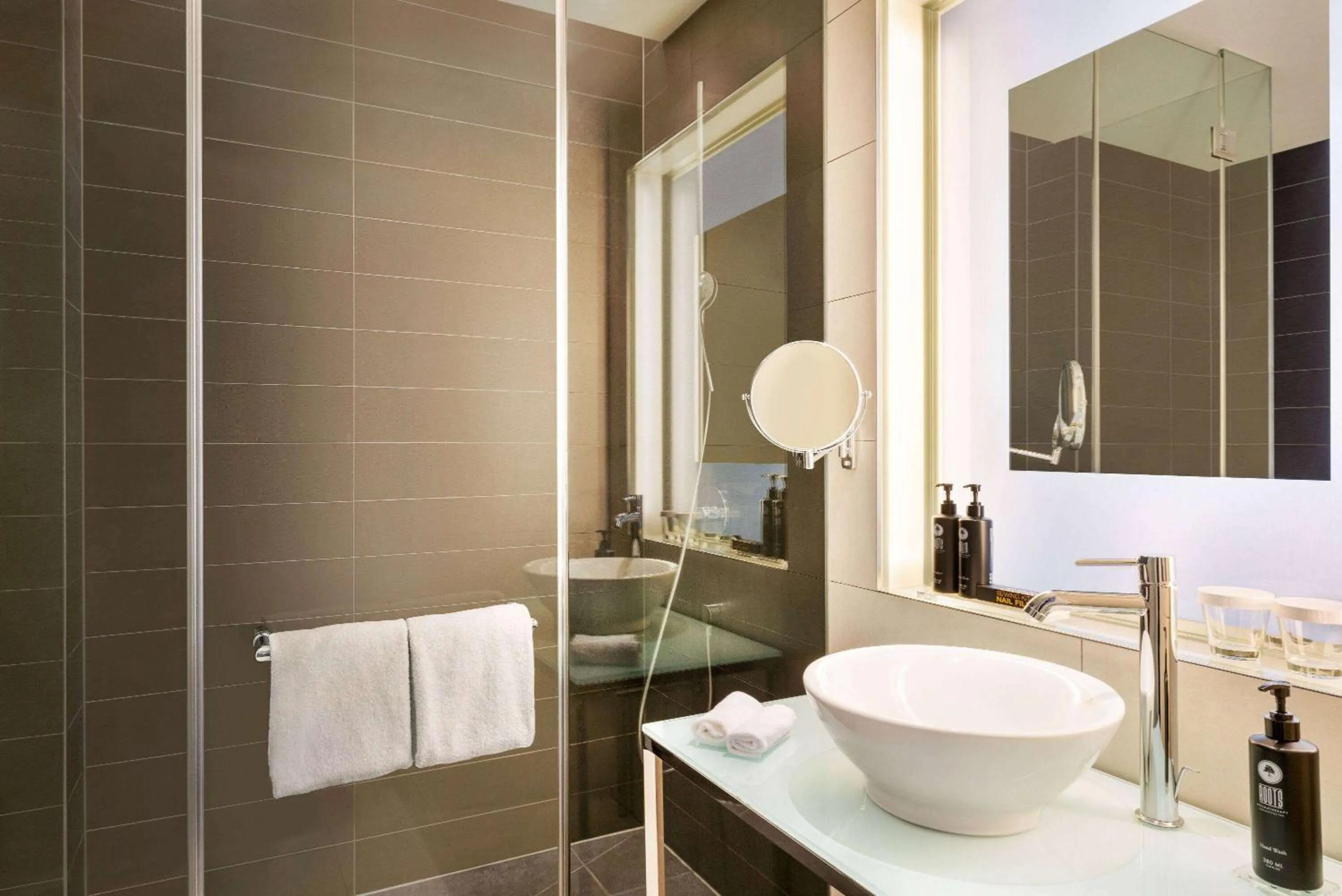 Bathroom in Vienna House by Wyndham Andel's Berlin