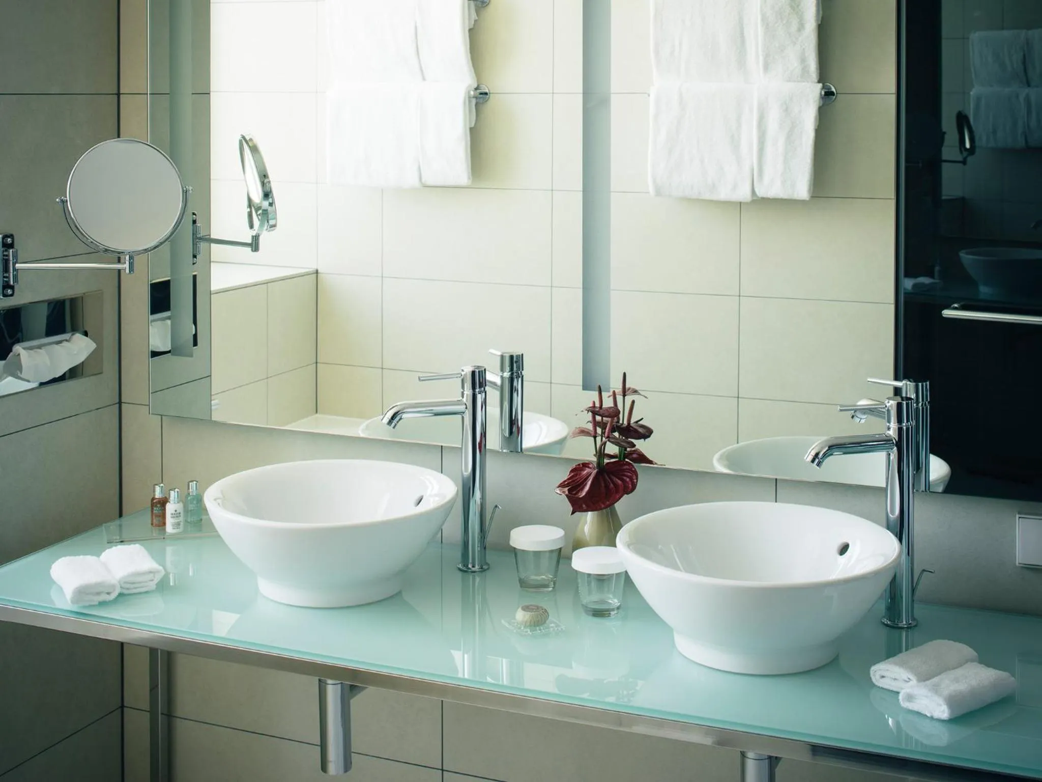 Bathroom in Vienna House by Wyndham Andel's Berlin