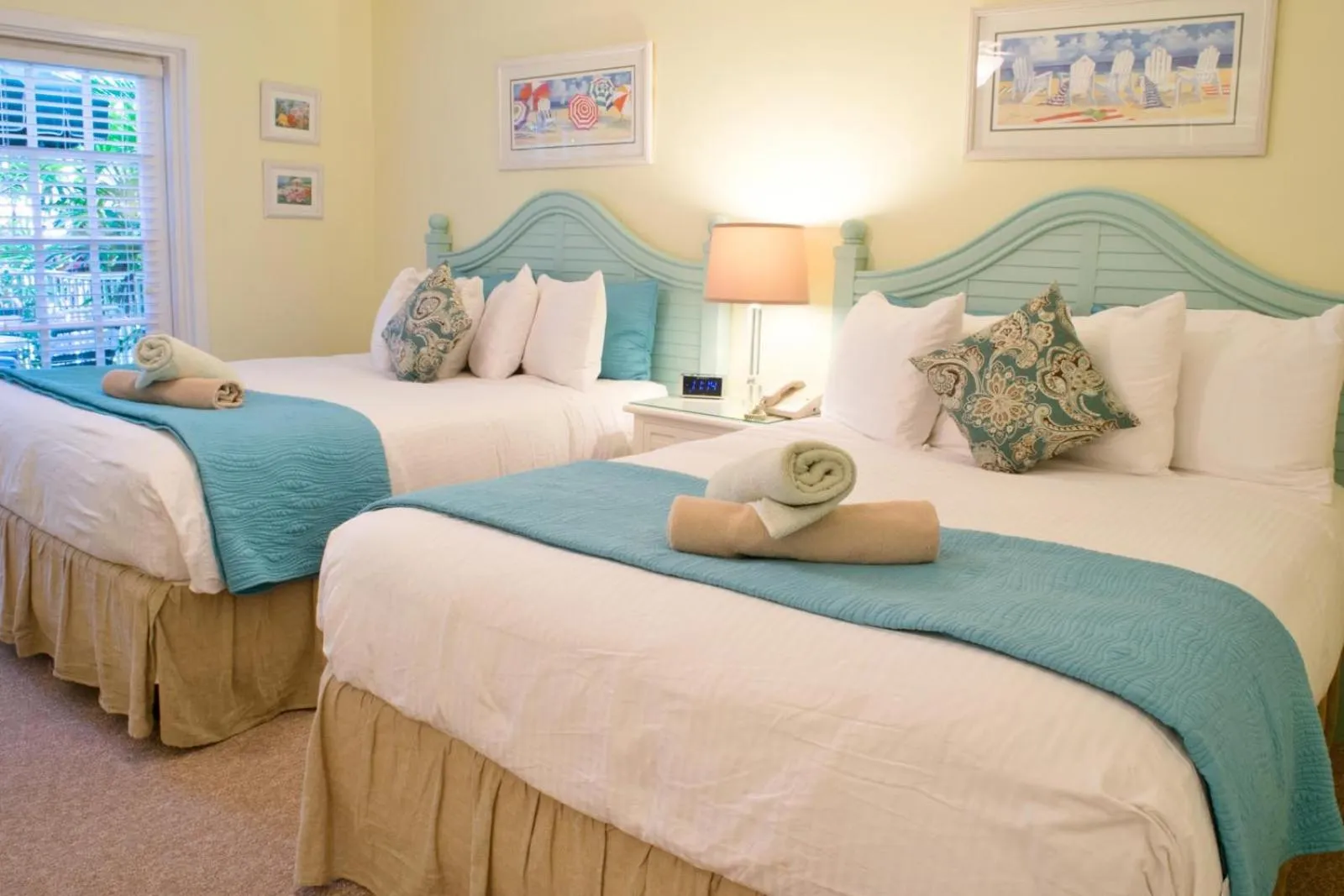 Bed in Siesta Palms By the Beach