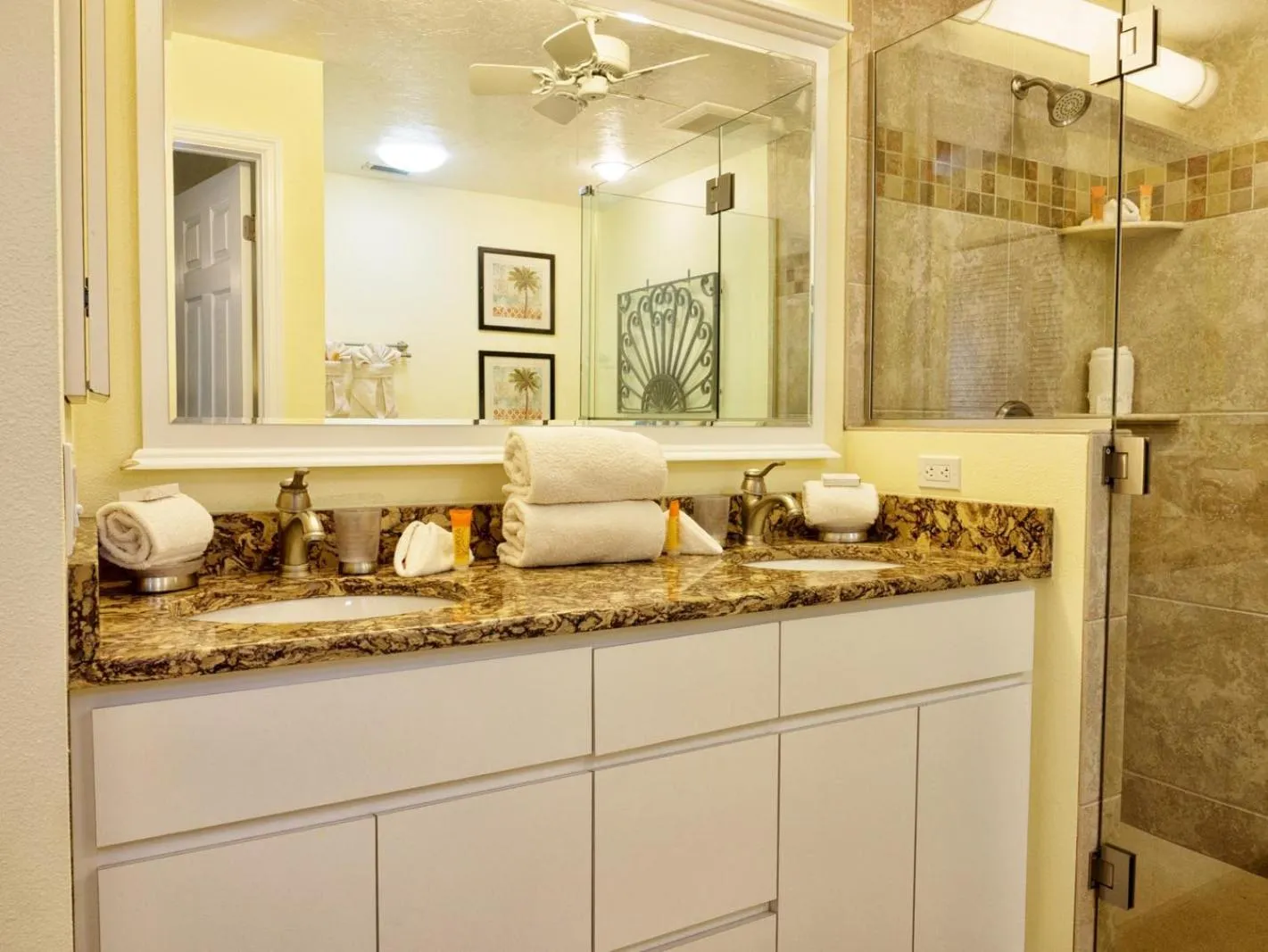 Siesta Palms By the Beach