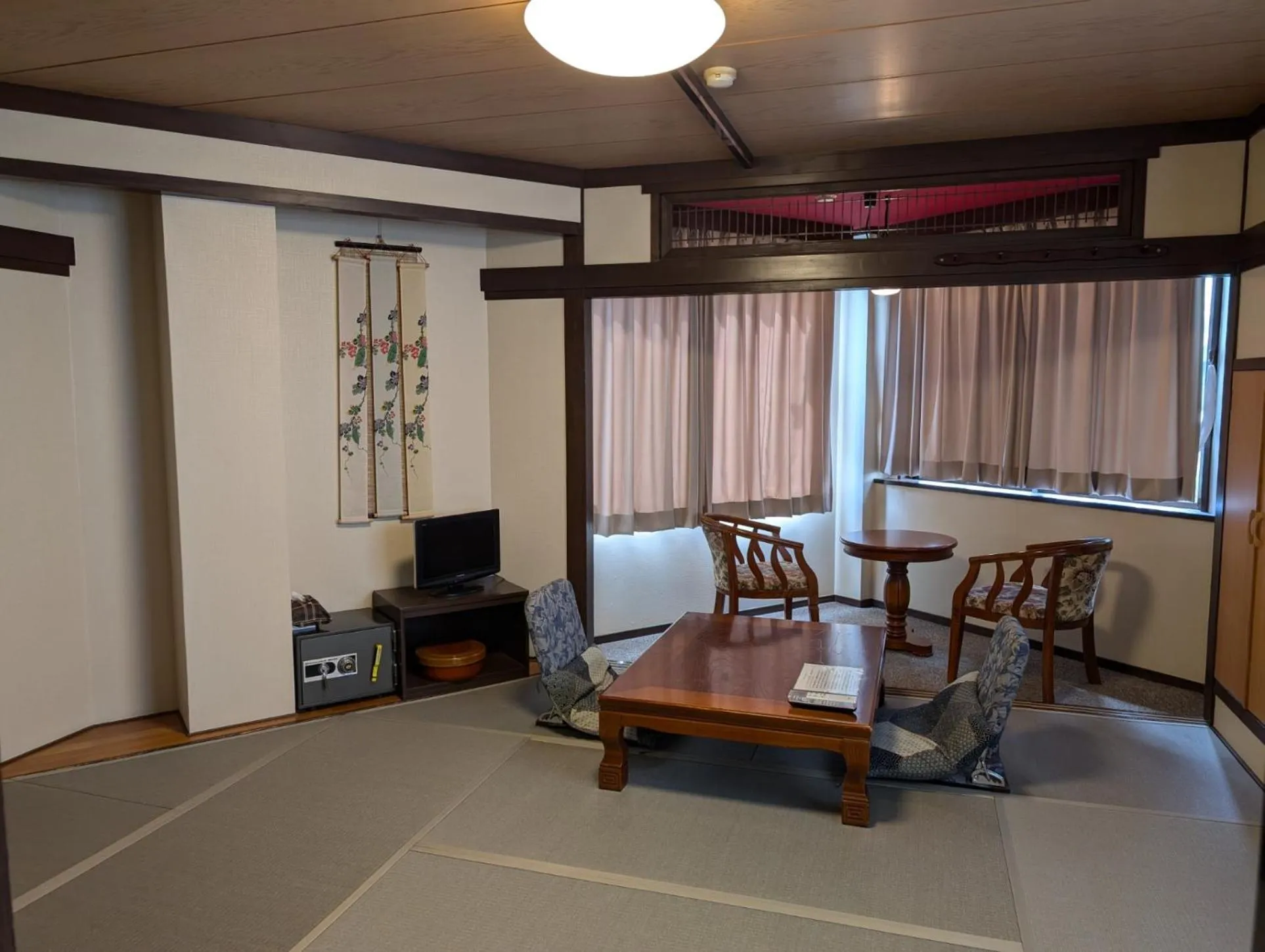 Photo of the whole room in Oyado Nozawaya