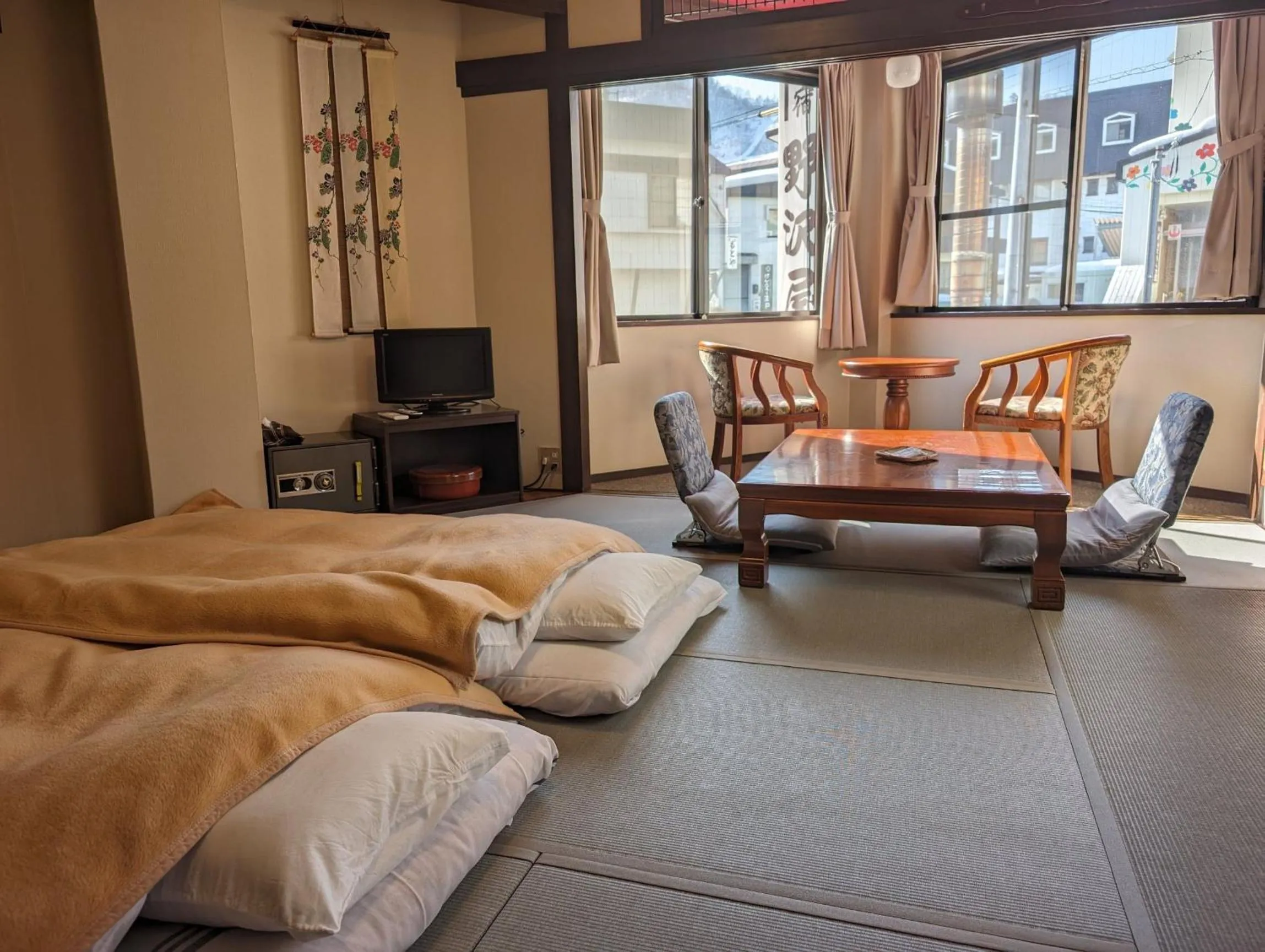 Photo of the whole room, Bed in Oyado Nozawaya