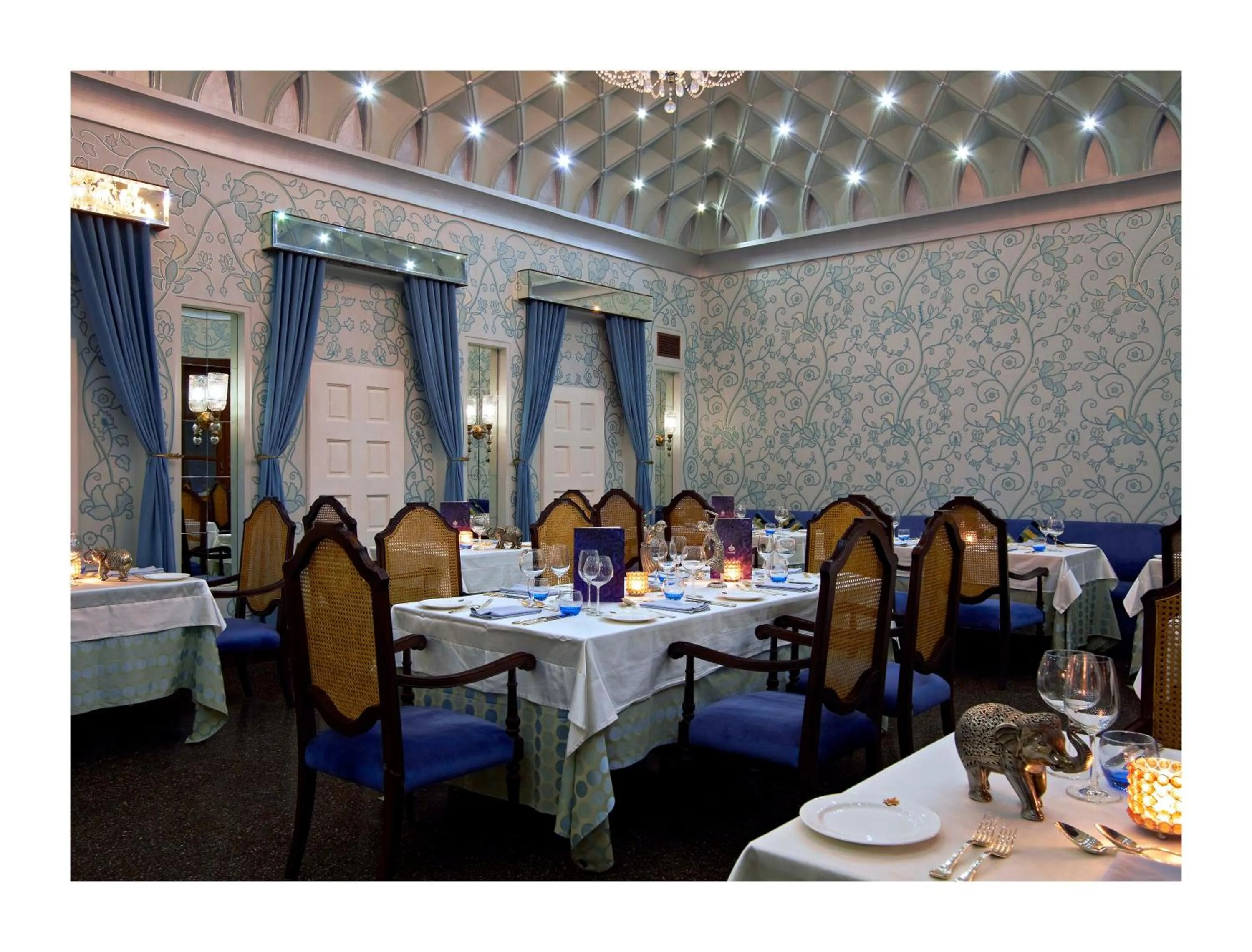 Restaurant/places to eat in Samode Palace
