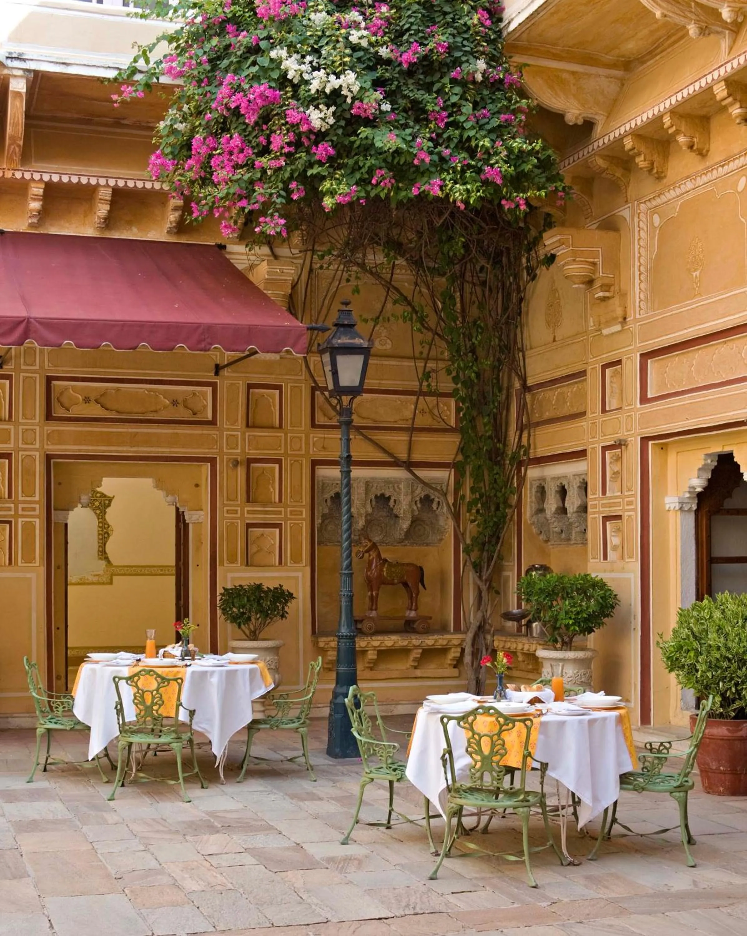 Restaurant/places to eat in Samode Palace