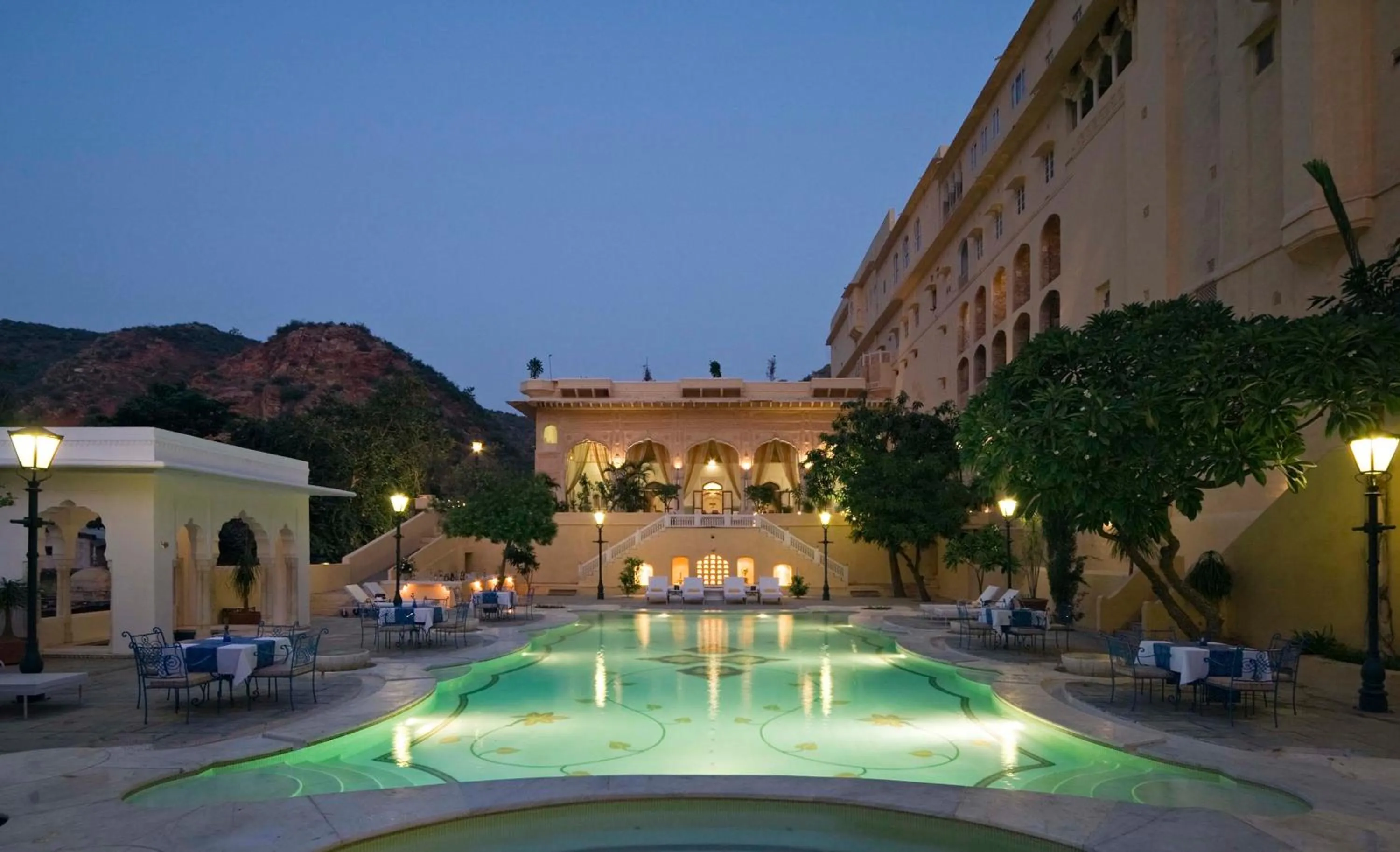 Swimming pool in Samode Palace