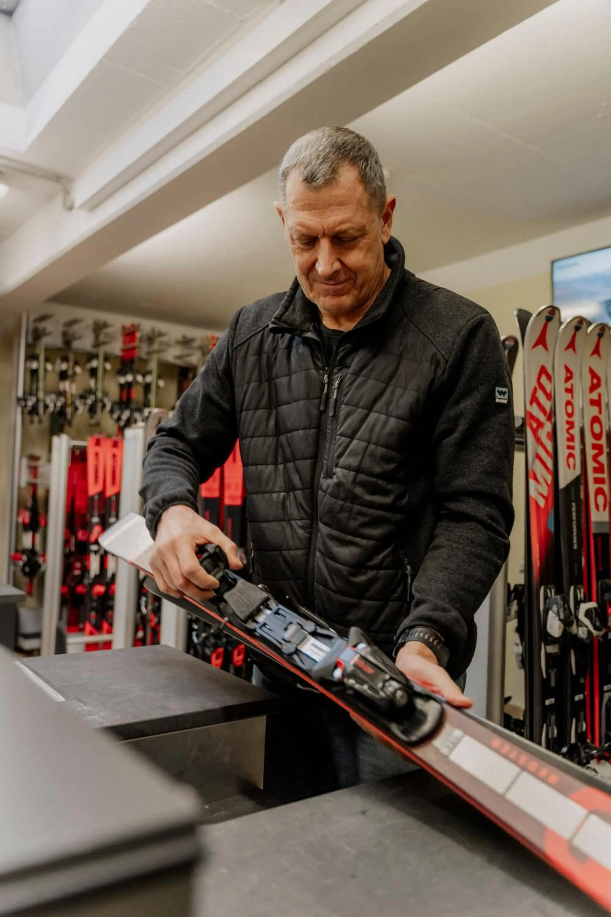 Skiing in Hotel Latini