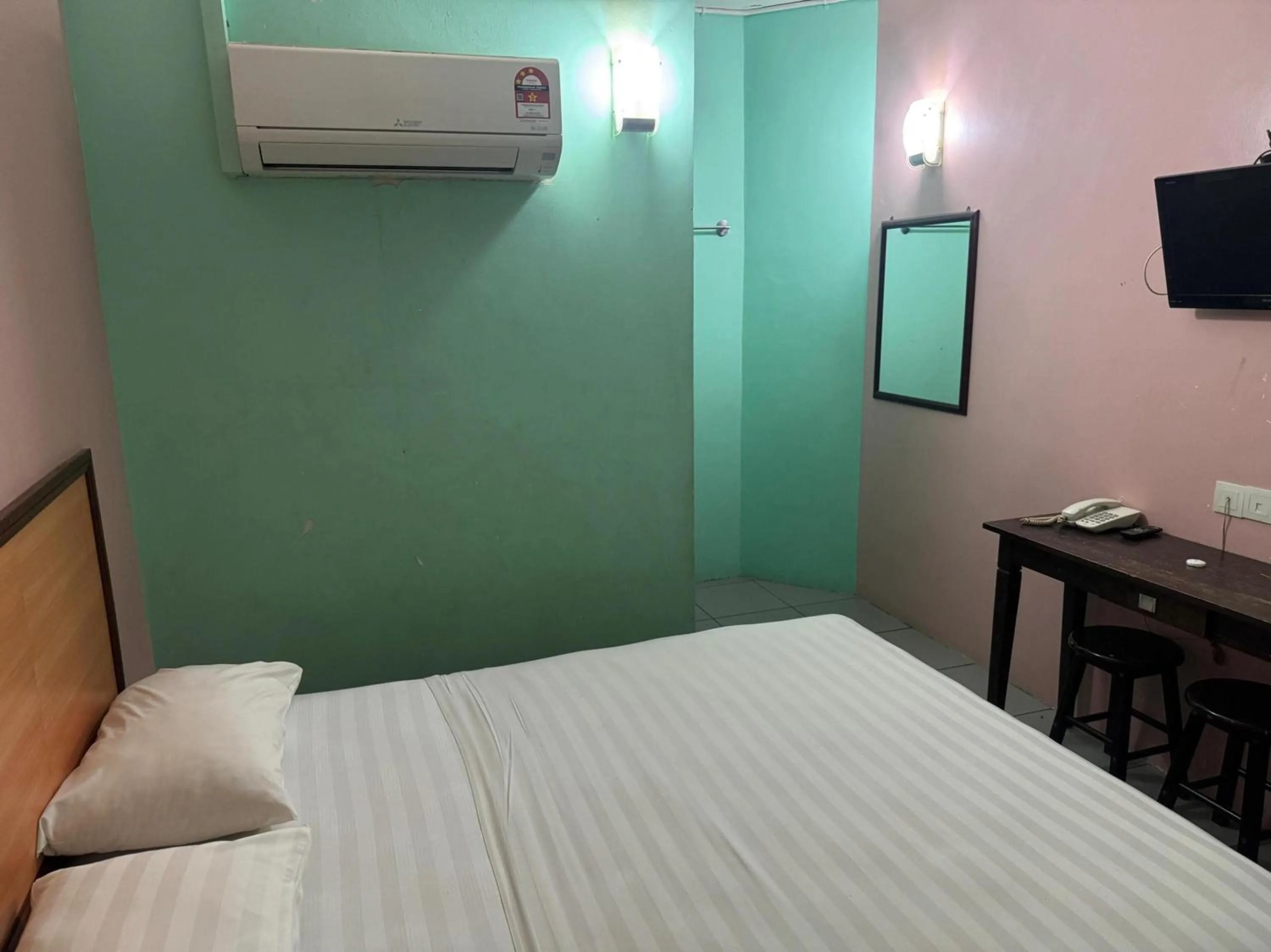 Bedroom, Bed in Hotel O Hotel Oriental