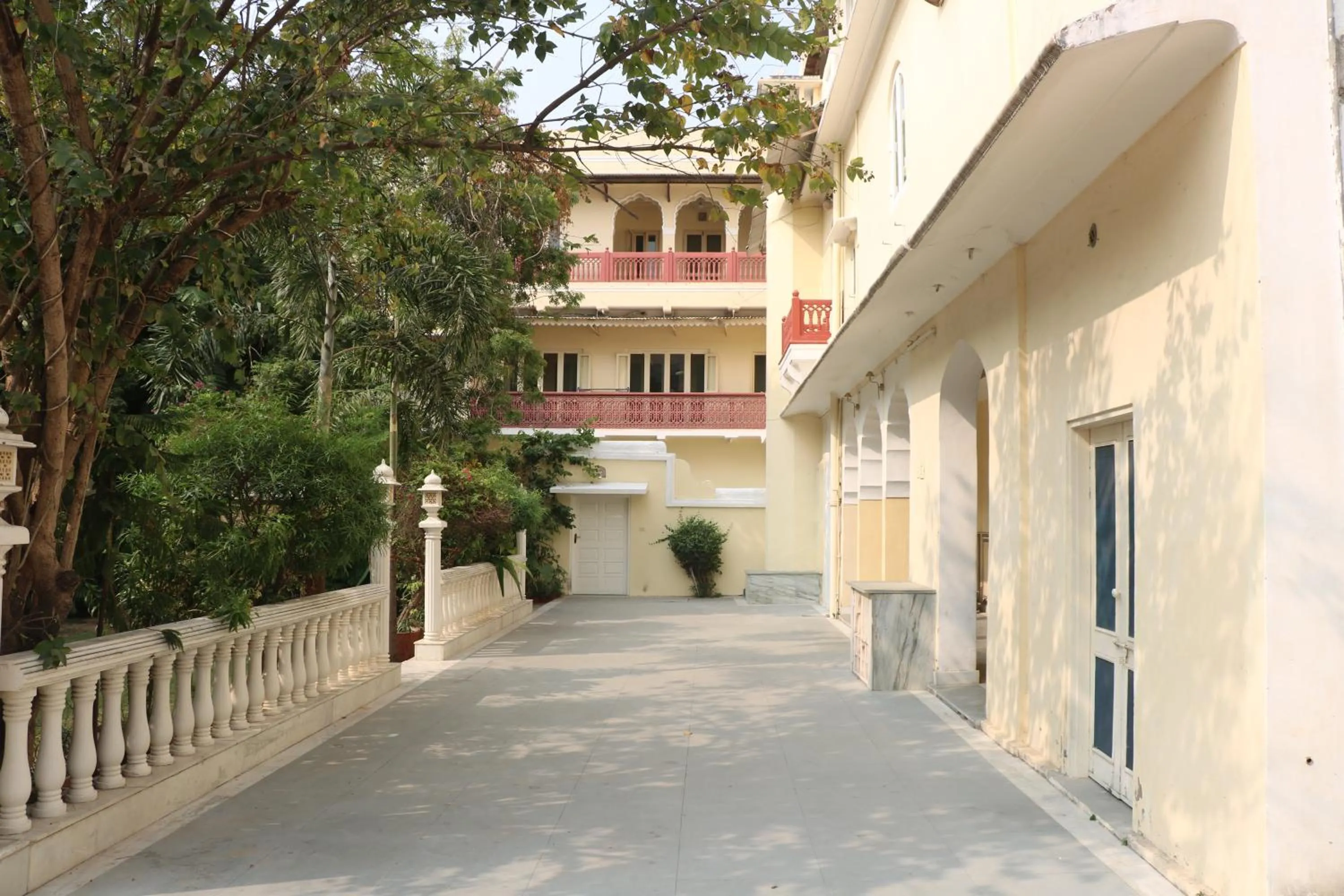 Property building in Khatu Haveli