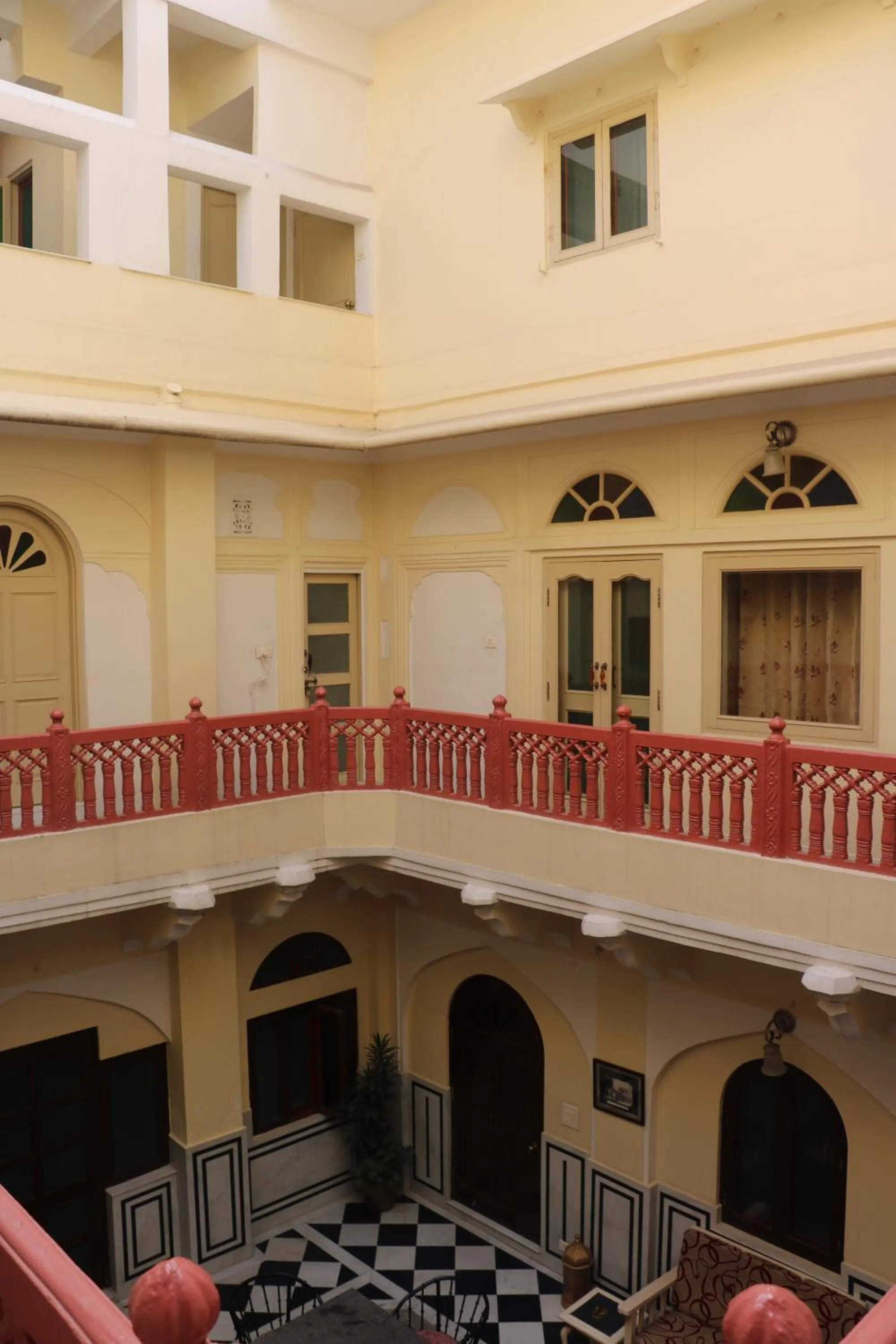 Inner courtyard view in Khatu Haveli