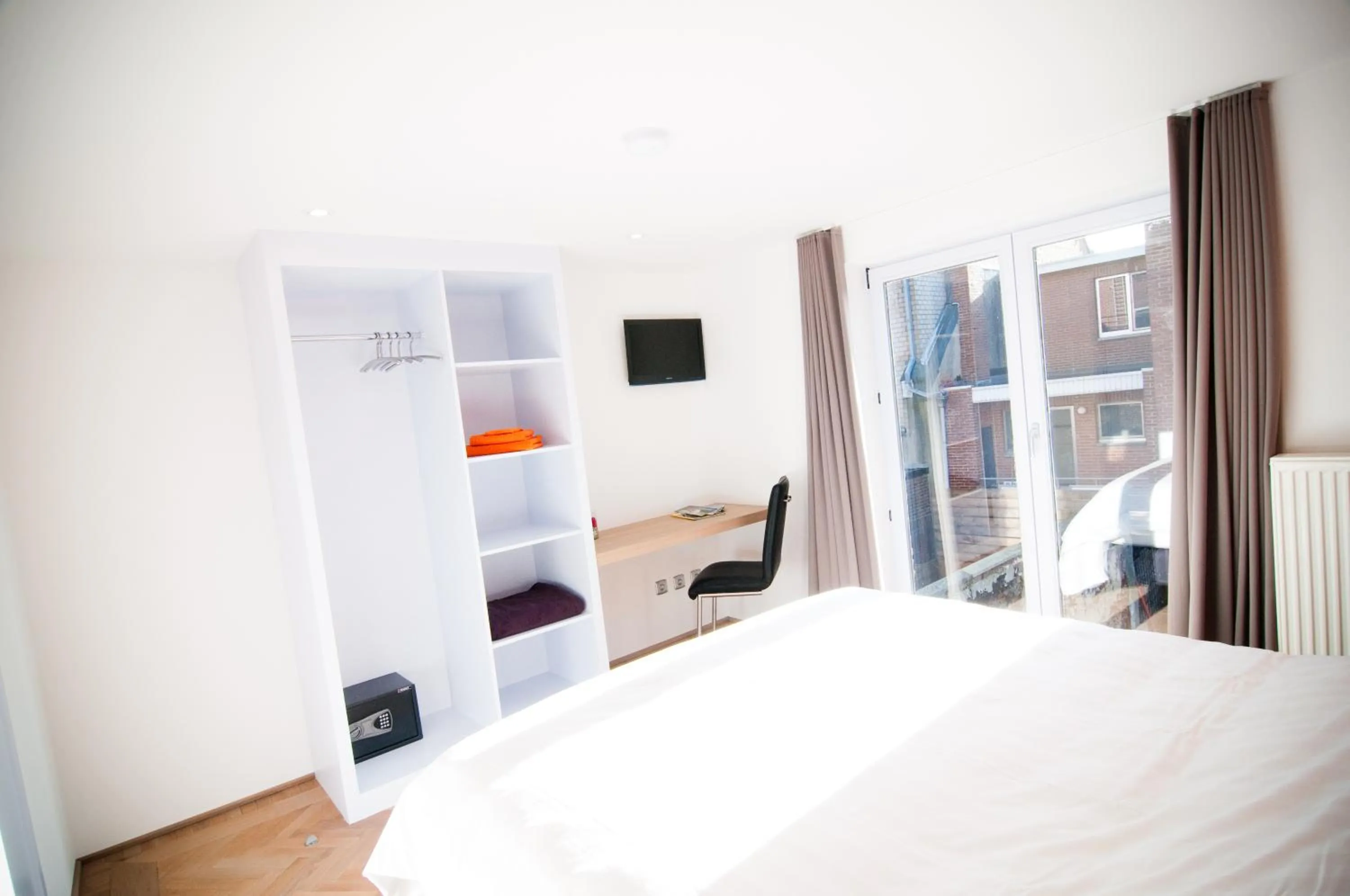 Bedroom, Bed in Apartment De Maasnacht