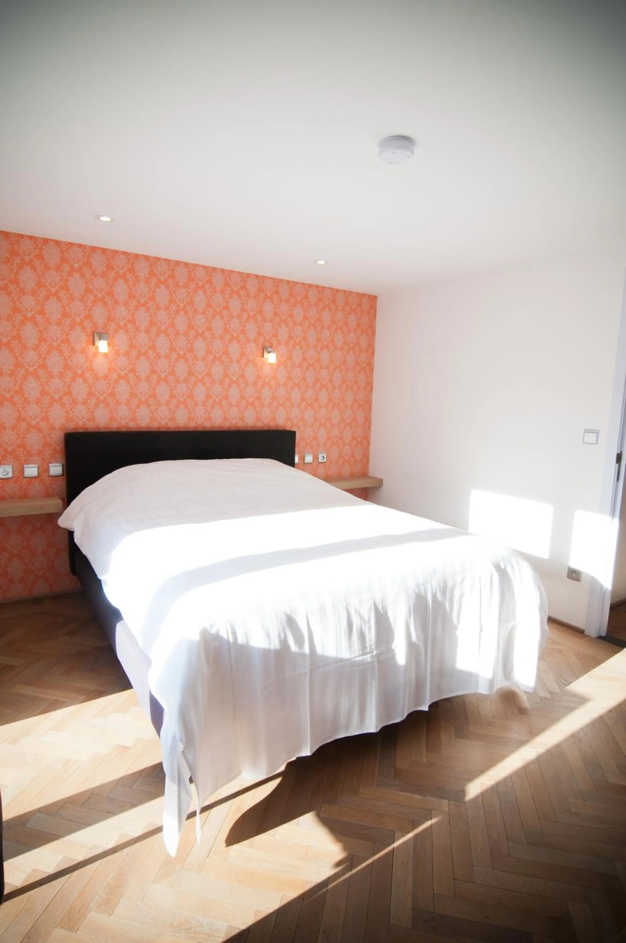 Bedroom, Bed in Apartment De Maasnacht