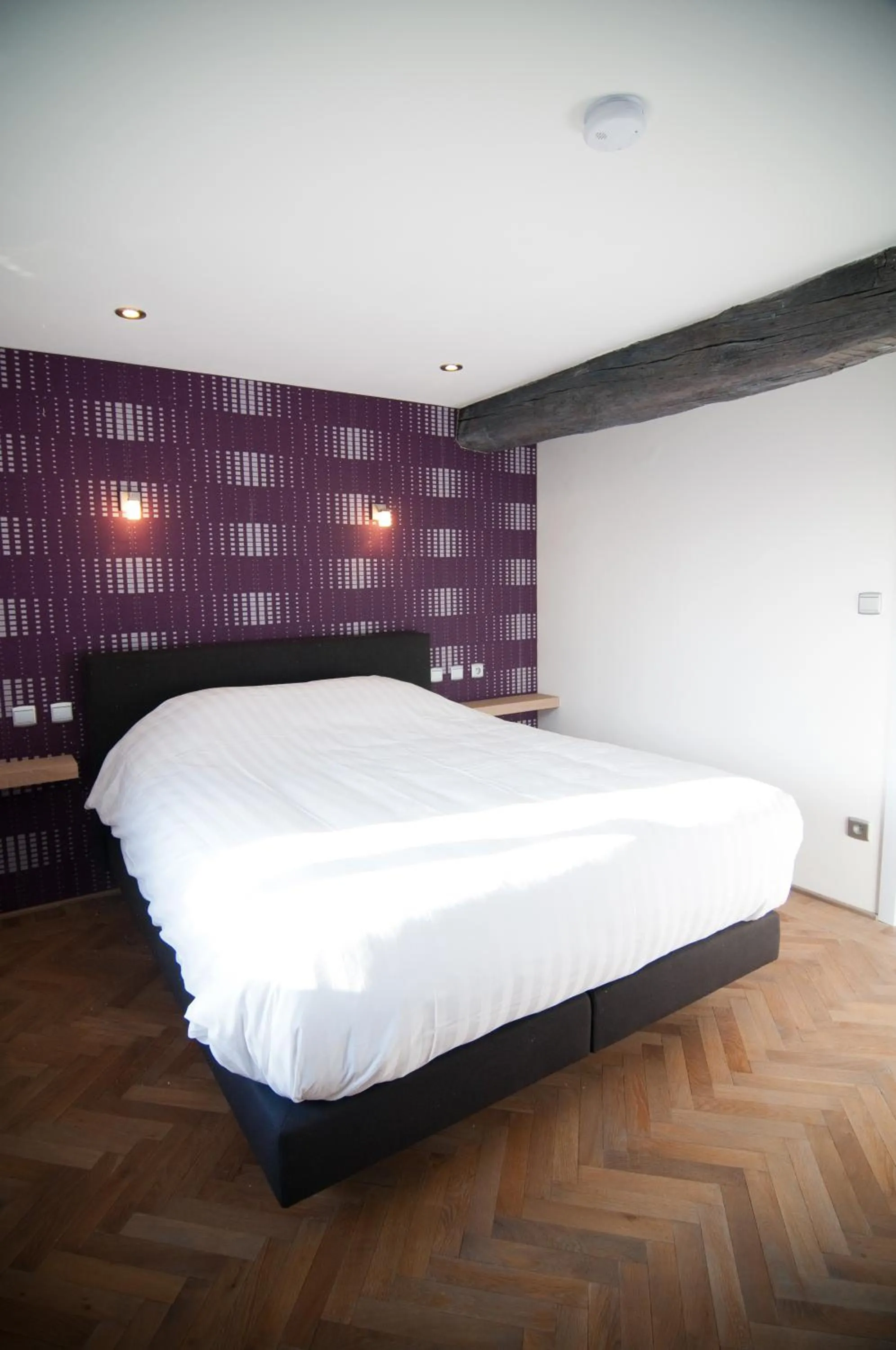 Bedroom, Bed in Apartment De Maasnacht