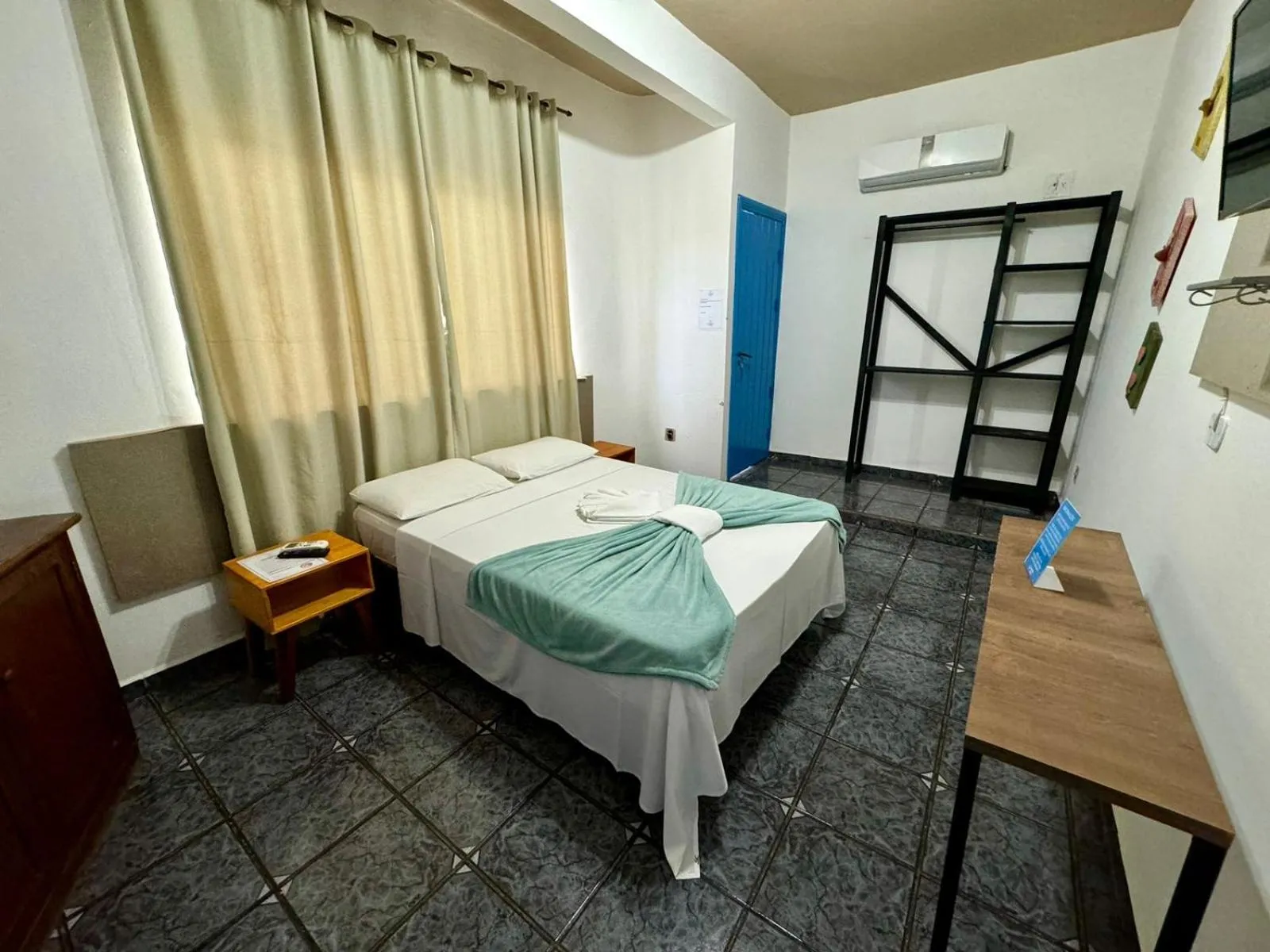 Bedroom, Bed in Pousada Cambará Suítes