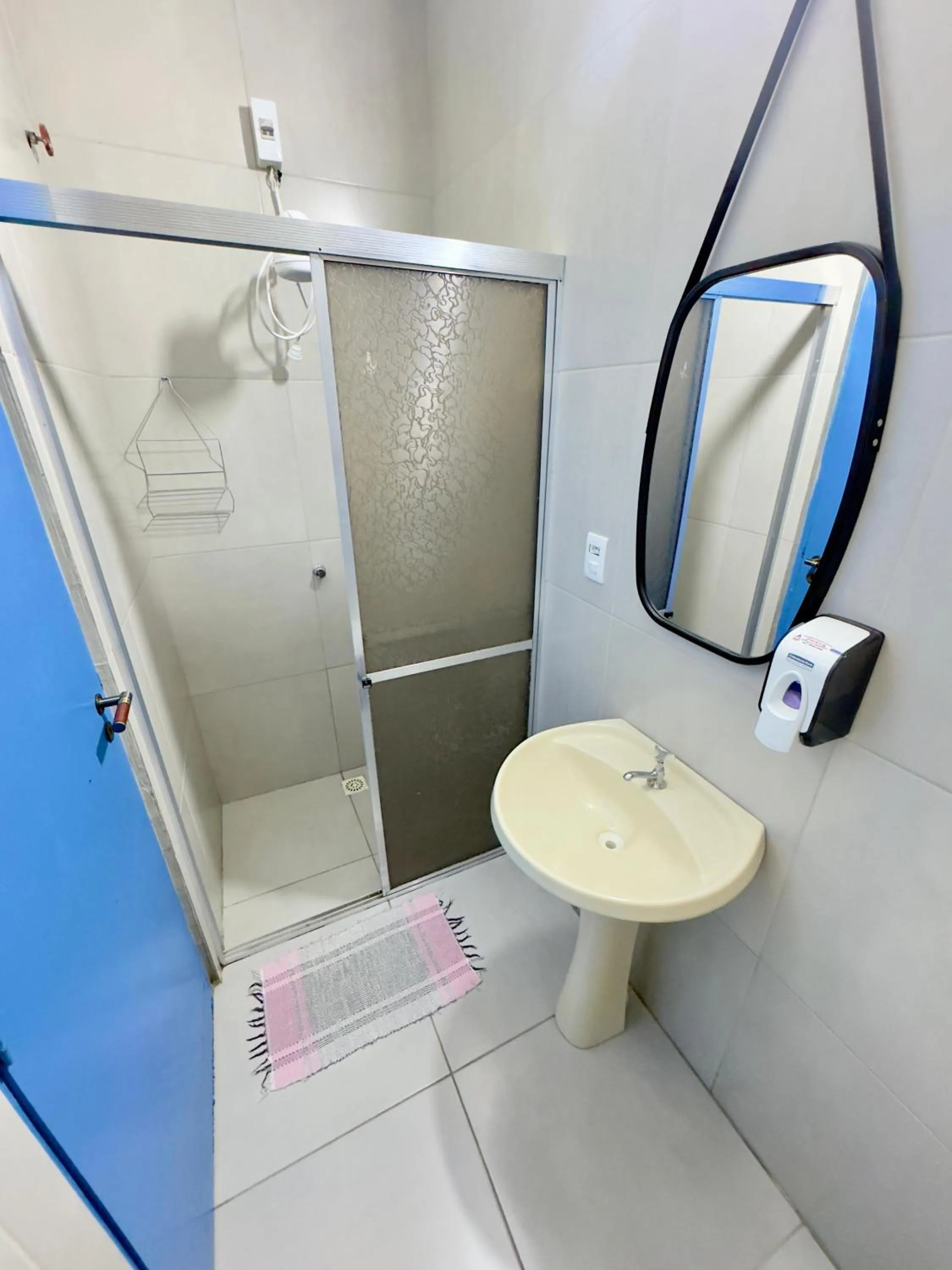 Bathroom in Pousada Cambará Suítes