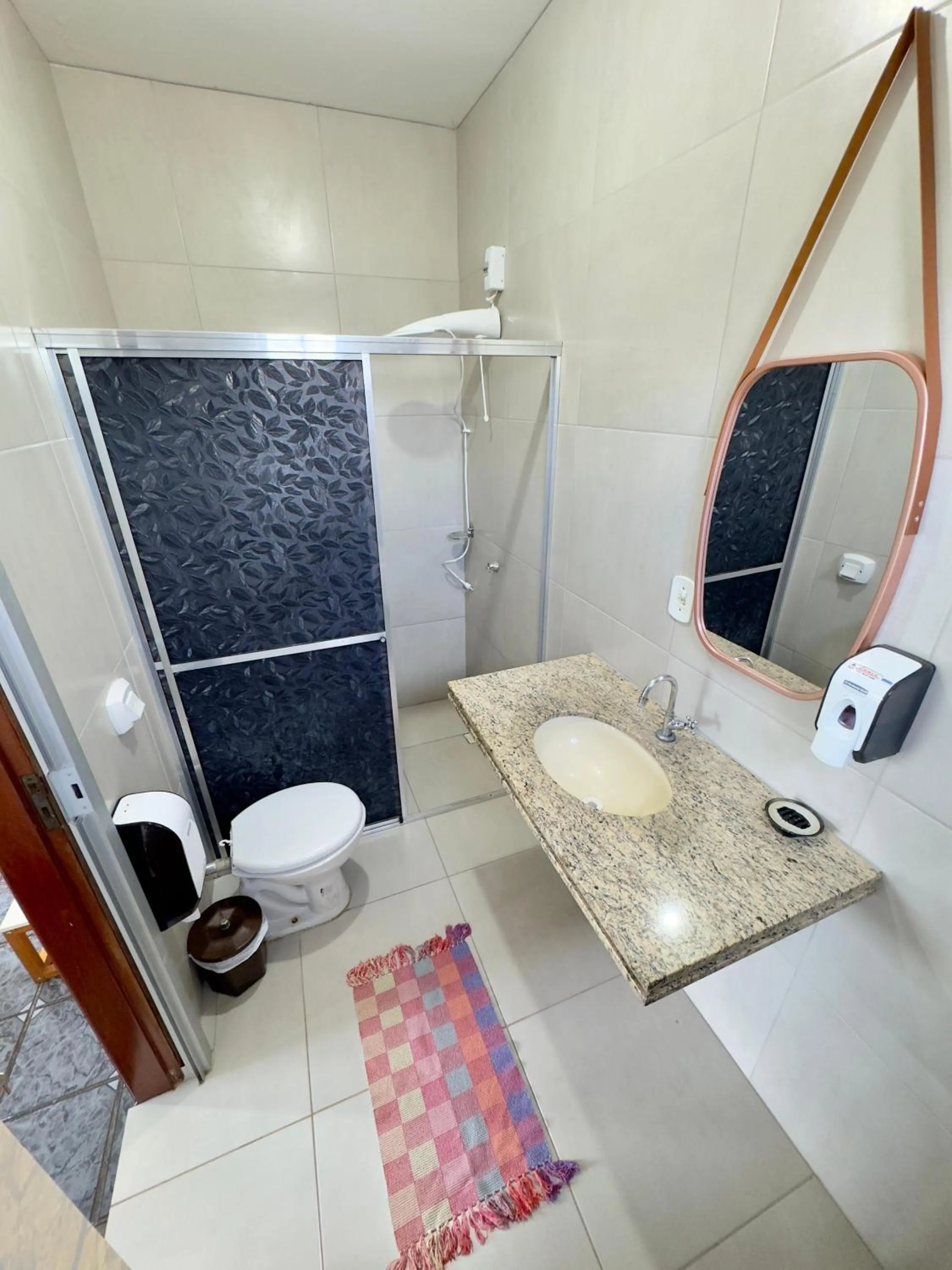 Bathroom in Pousada Cambará Suítes