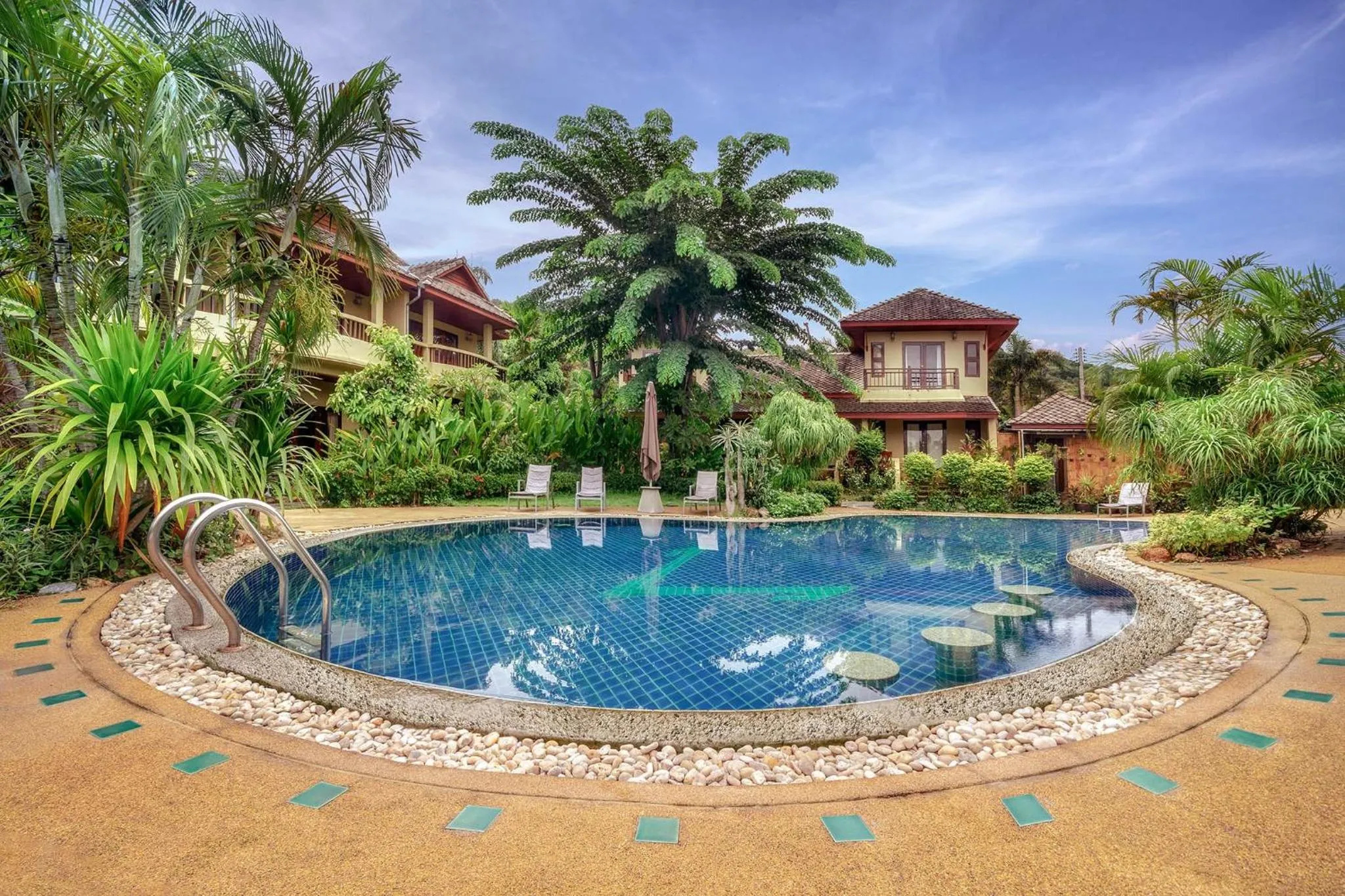 Patio in Temple Gardens