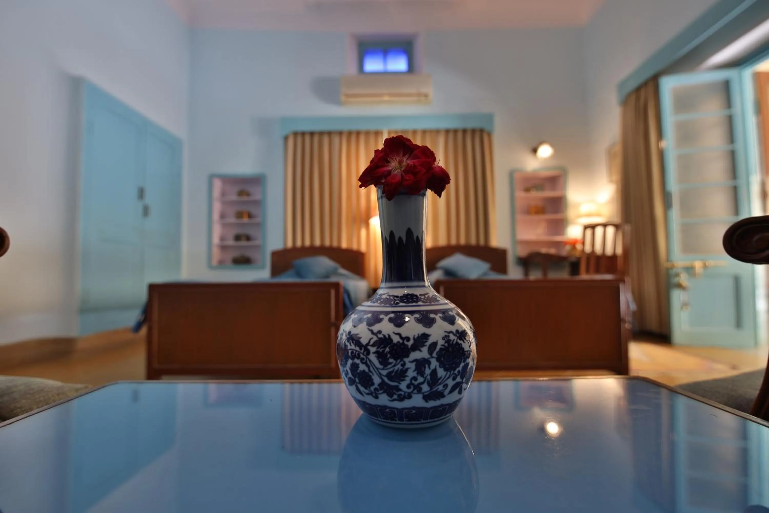 Roop Niwas Kothi, Near Mandawa