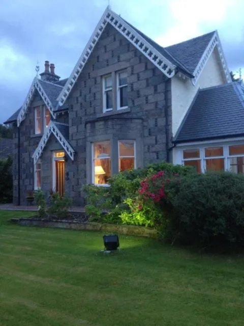 Property building in Buccleuch Guest House