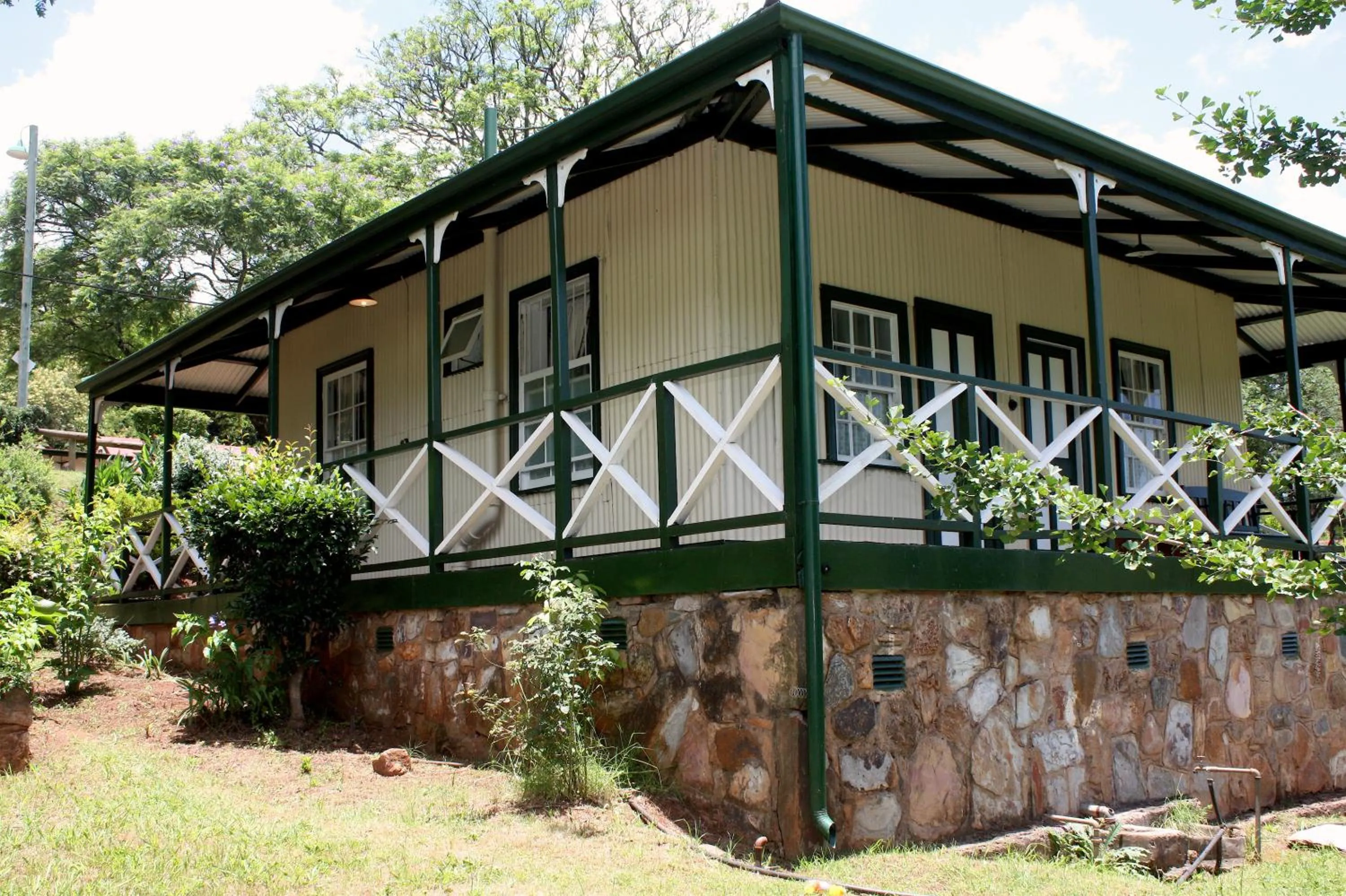 Facade/entrance in The Royal Hotel Pilgrims Rest