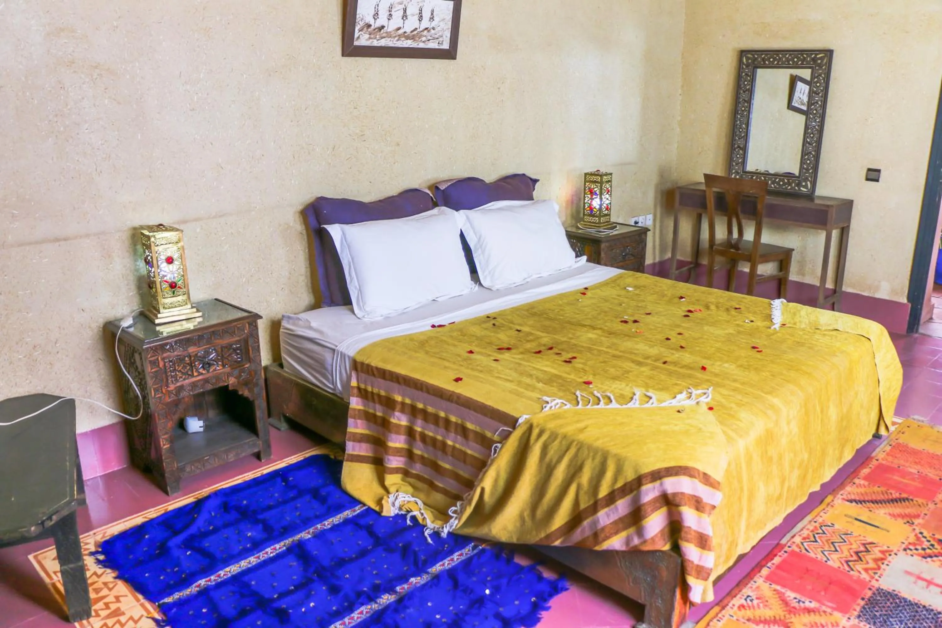 Bed in Riad Kasbah Omar