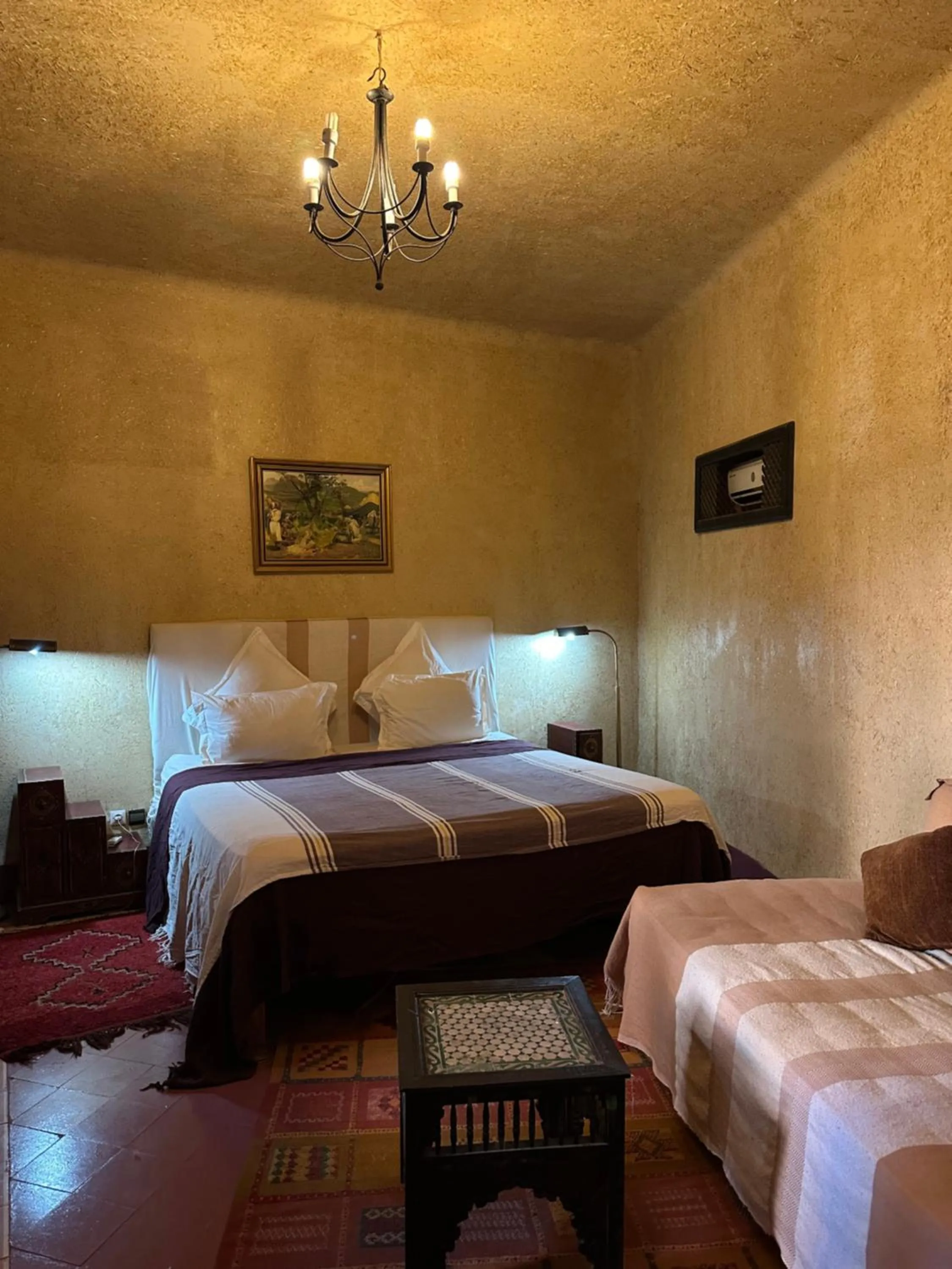 Bed in Riad Kasbah Omar