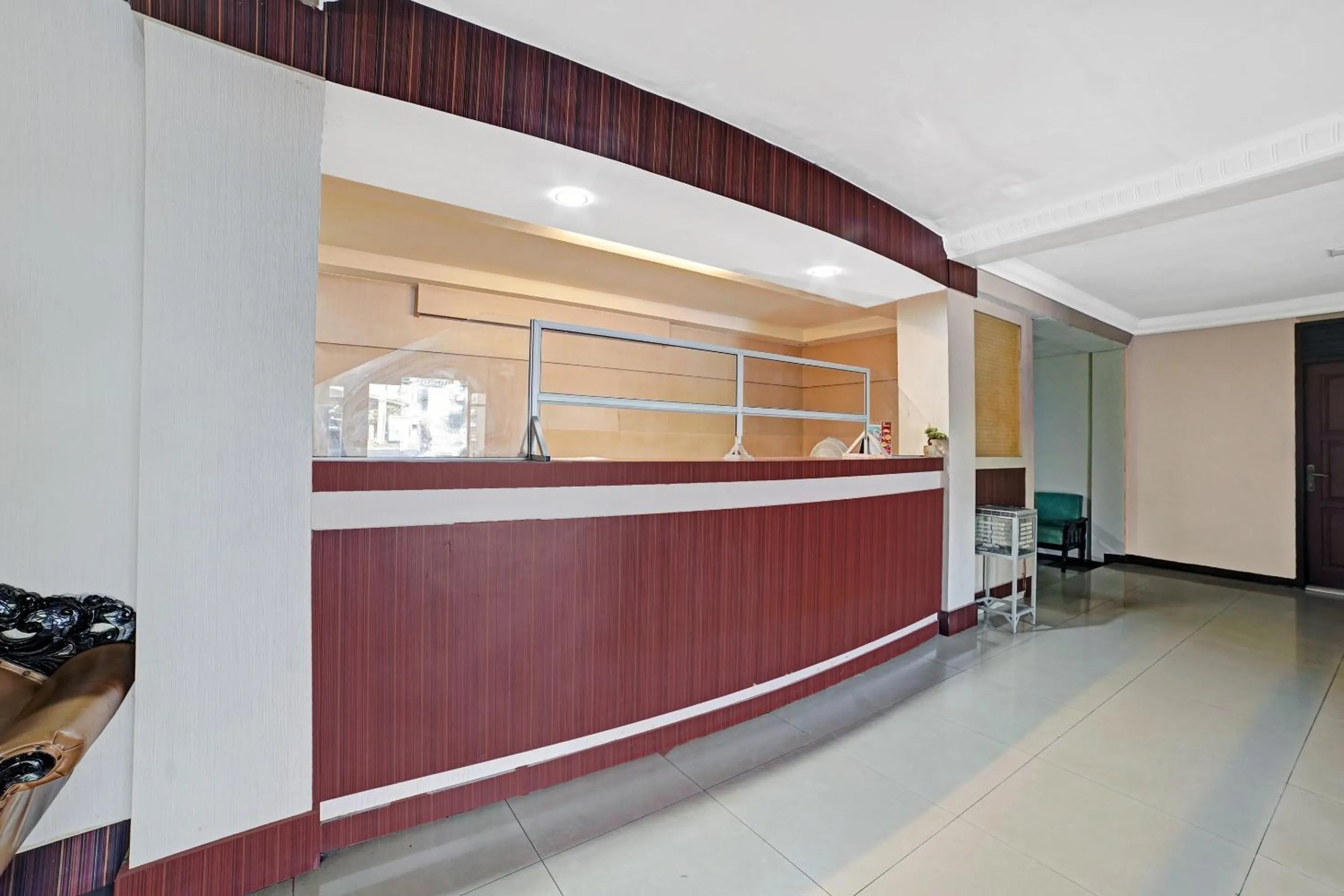 Lobby or reception in Hotel O Wisma Kuta Karang Baru