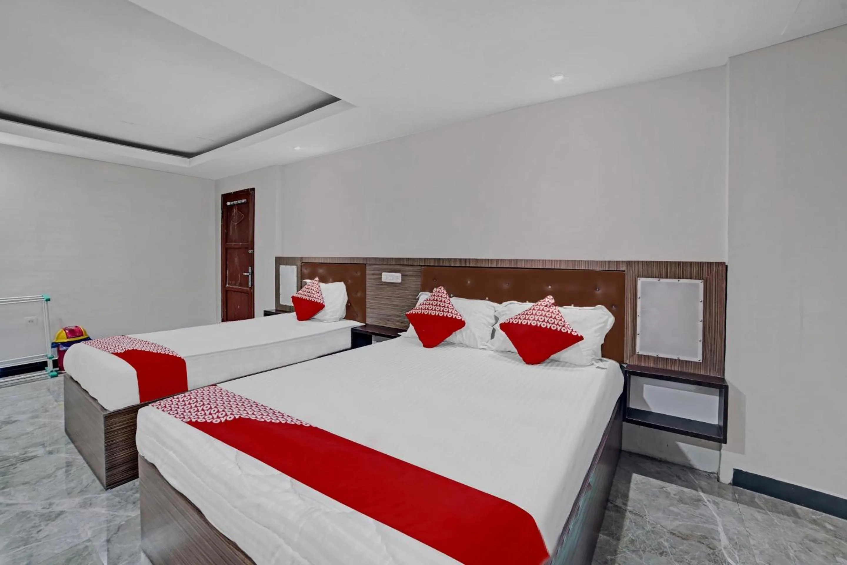 Bedroom, Bed in Hotel O Wisma Kuta Karang Baru