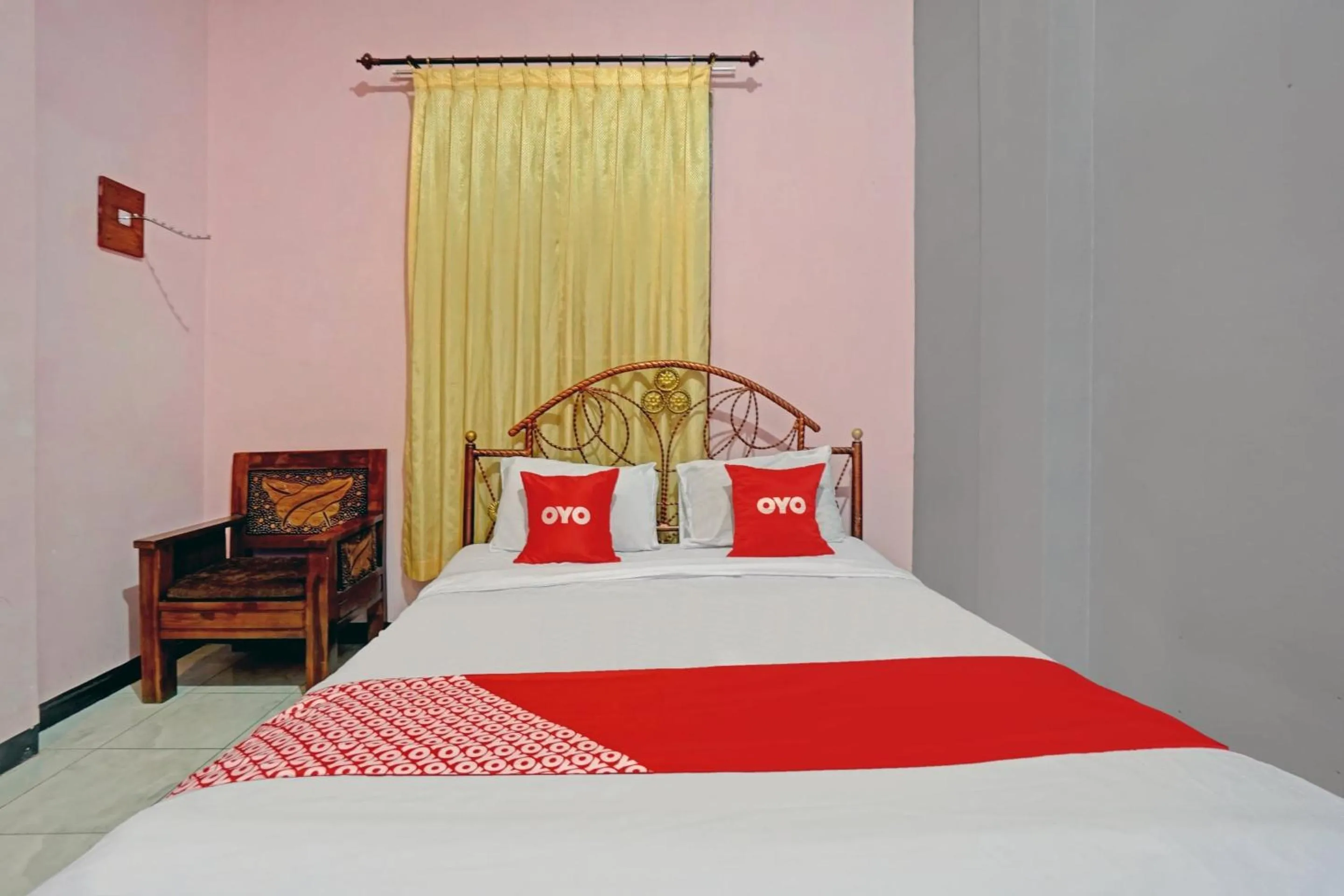 Bedroom, Bed in Hotel O Harwin Homestay
