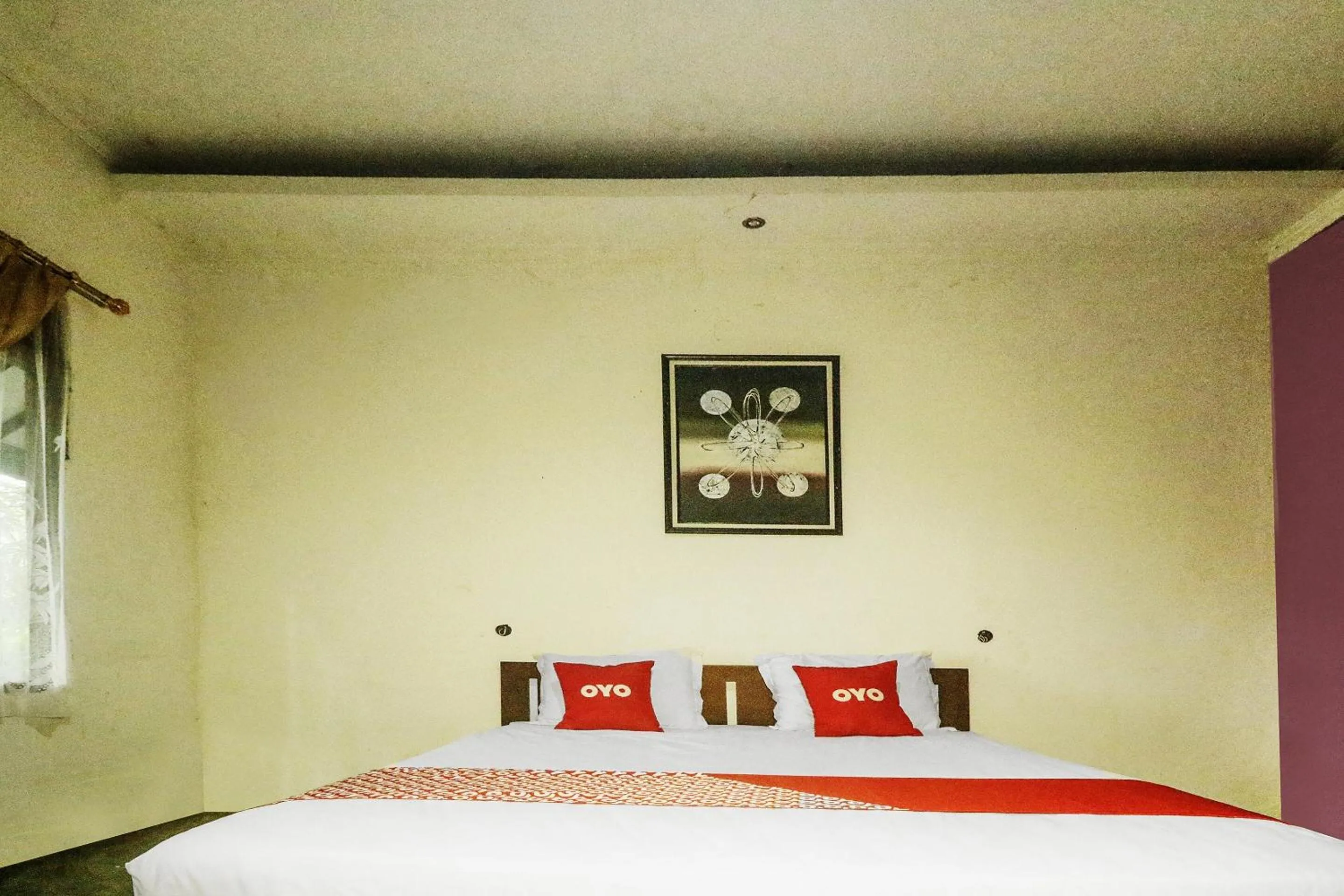 Bedroom, Bed in Hotel O Nyi Rindang Near Puskesmas Jekan Raya