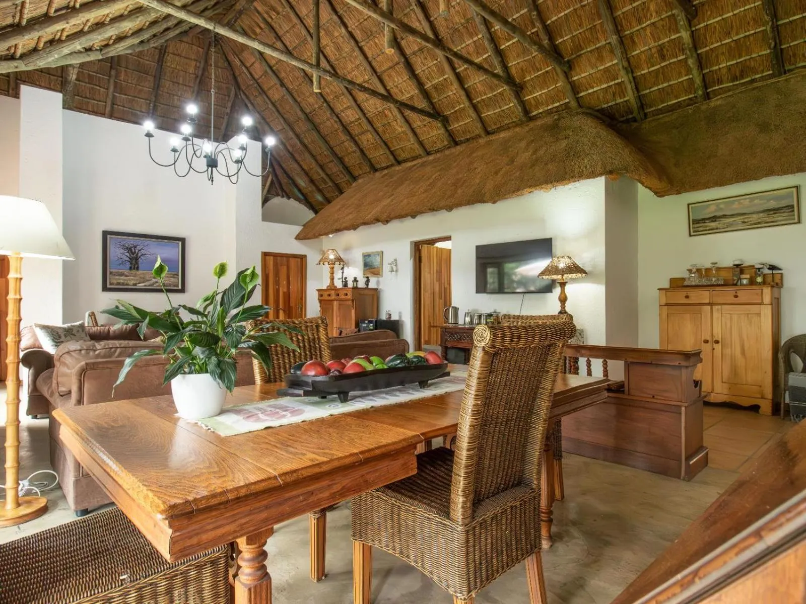 Dining area in Shepherd Lodge