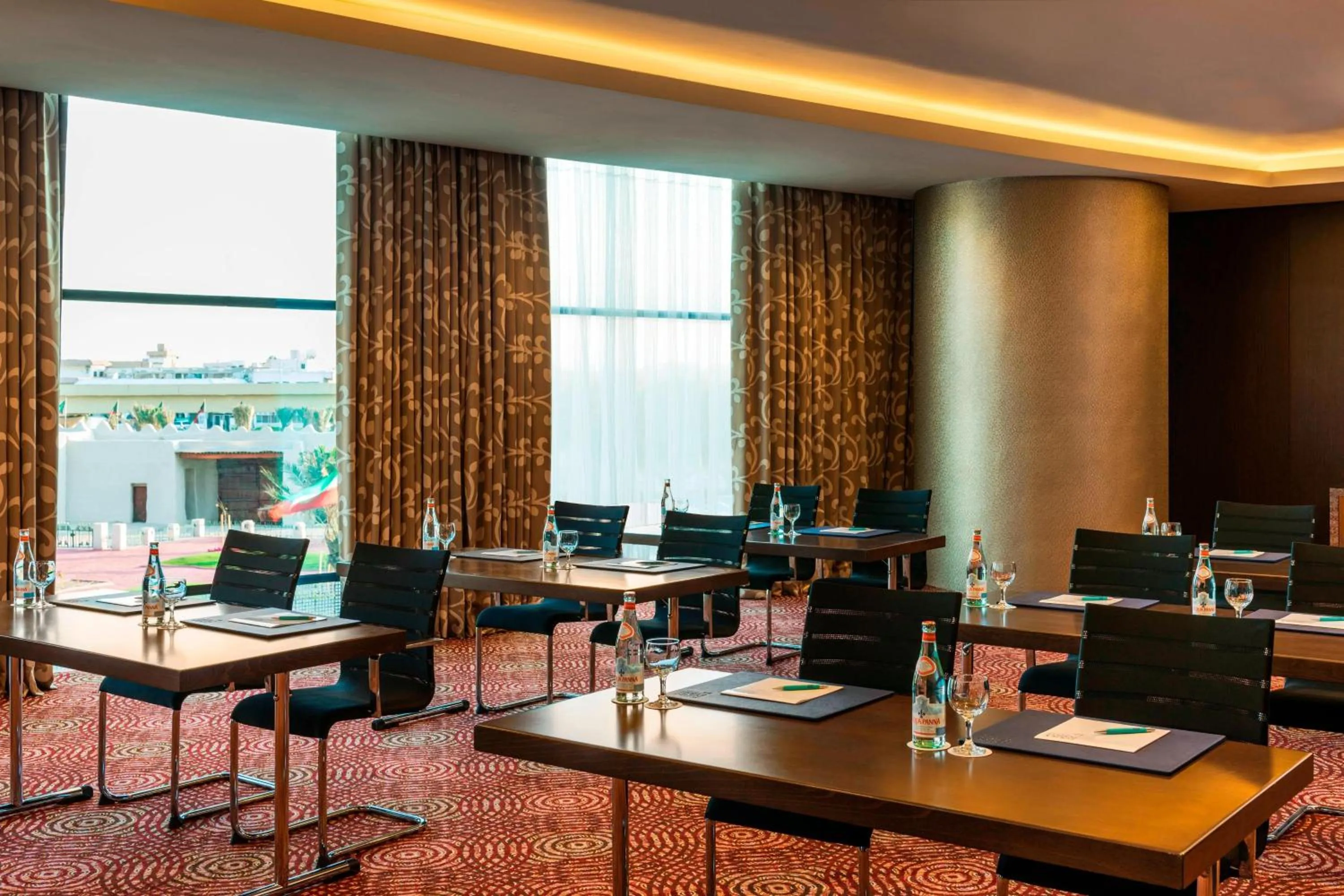 Meeting/conference room in Four Points By Sheraton Kuwait