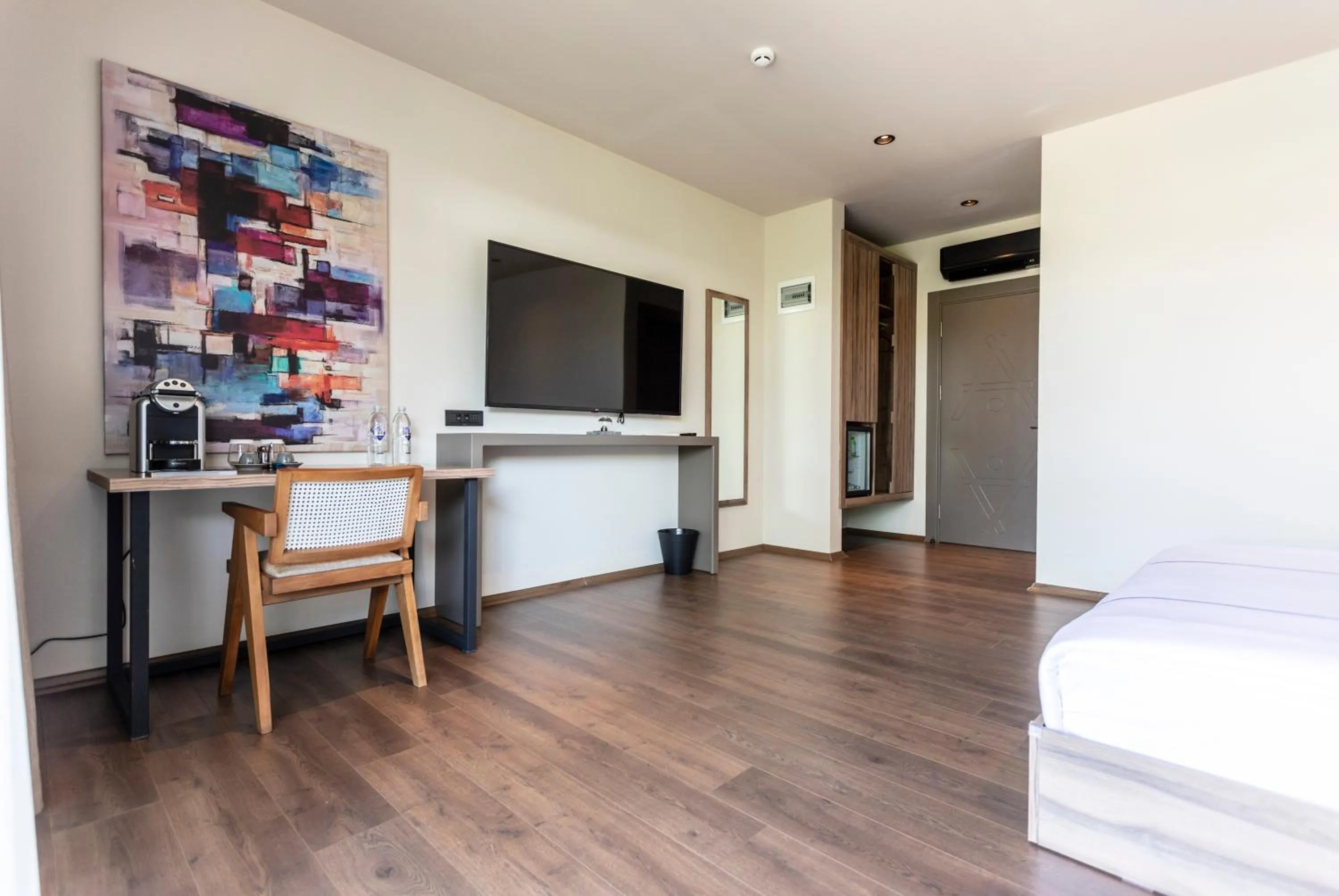 TV and multimedia in KHAI HOTEL BODRUM