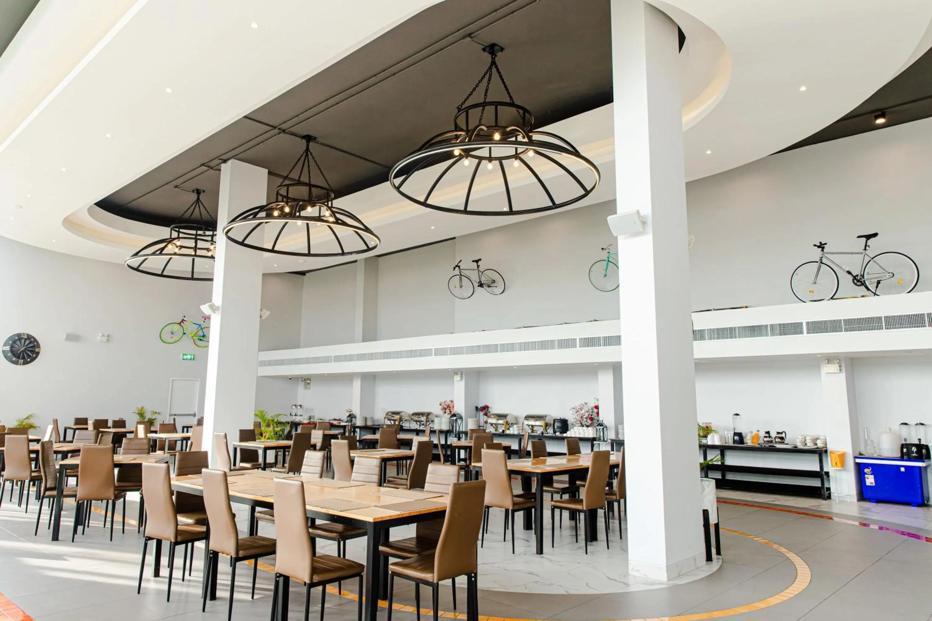 Restaurant/places to eat in Tour De Phuket Hotel - SHA Plus