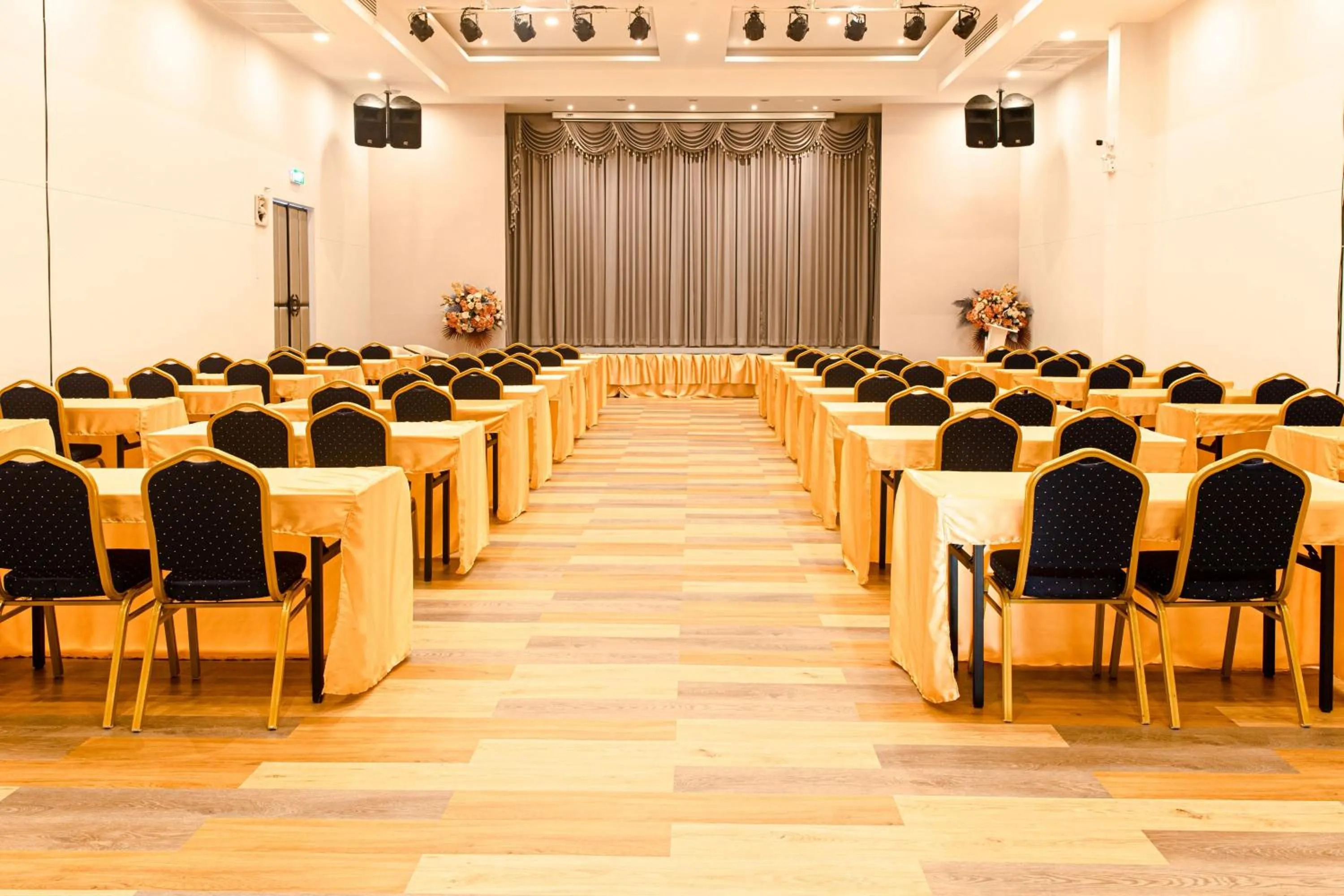 Meeting/conference room in Tour De Phuket Hotel - SHA Plus