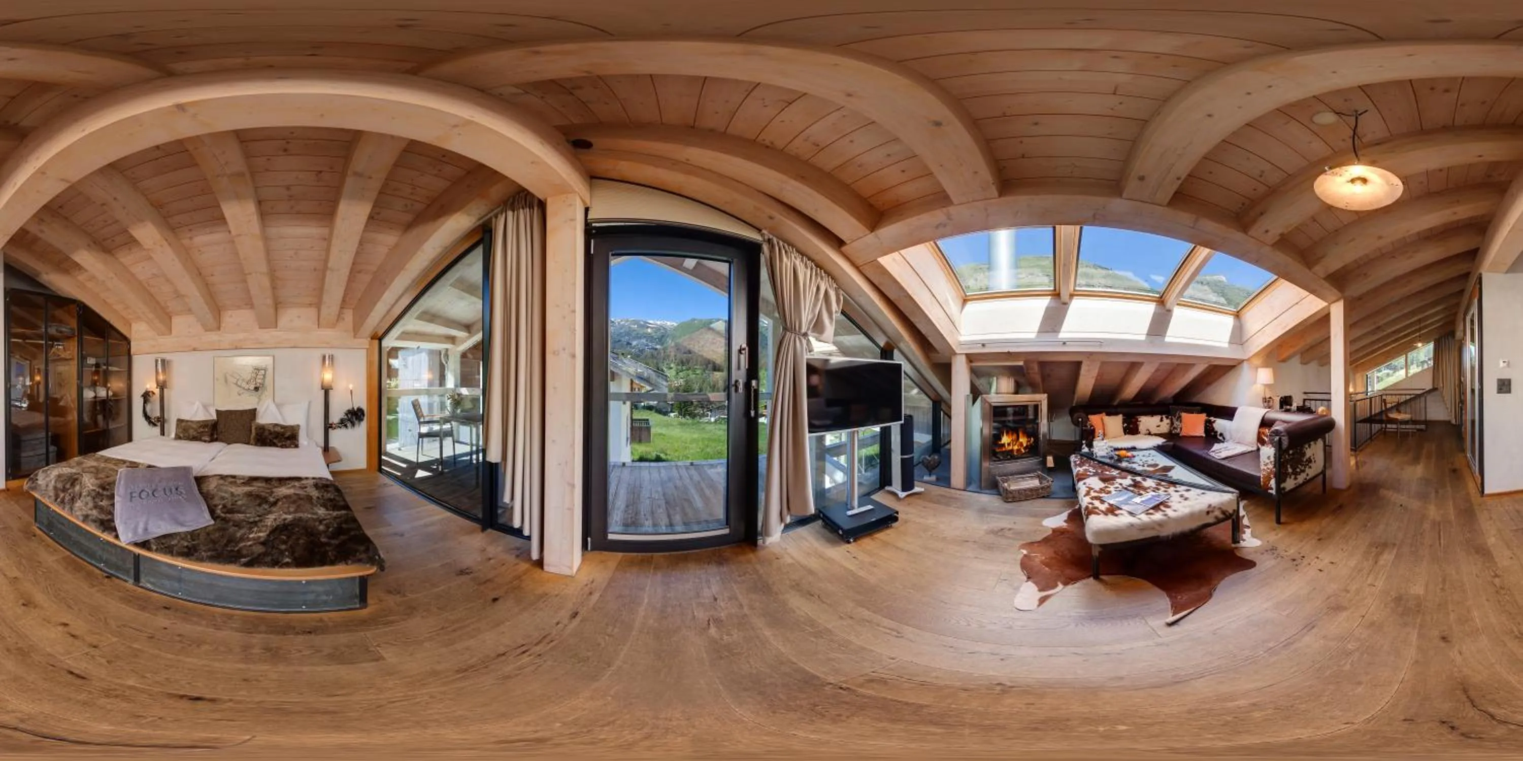 Photo of the whole room, Bed in Matterhorn FOCUS Design Hotel