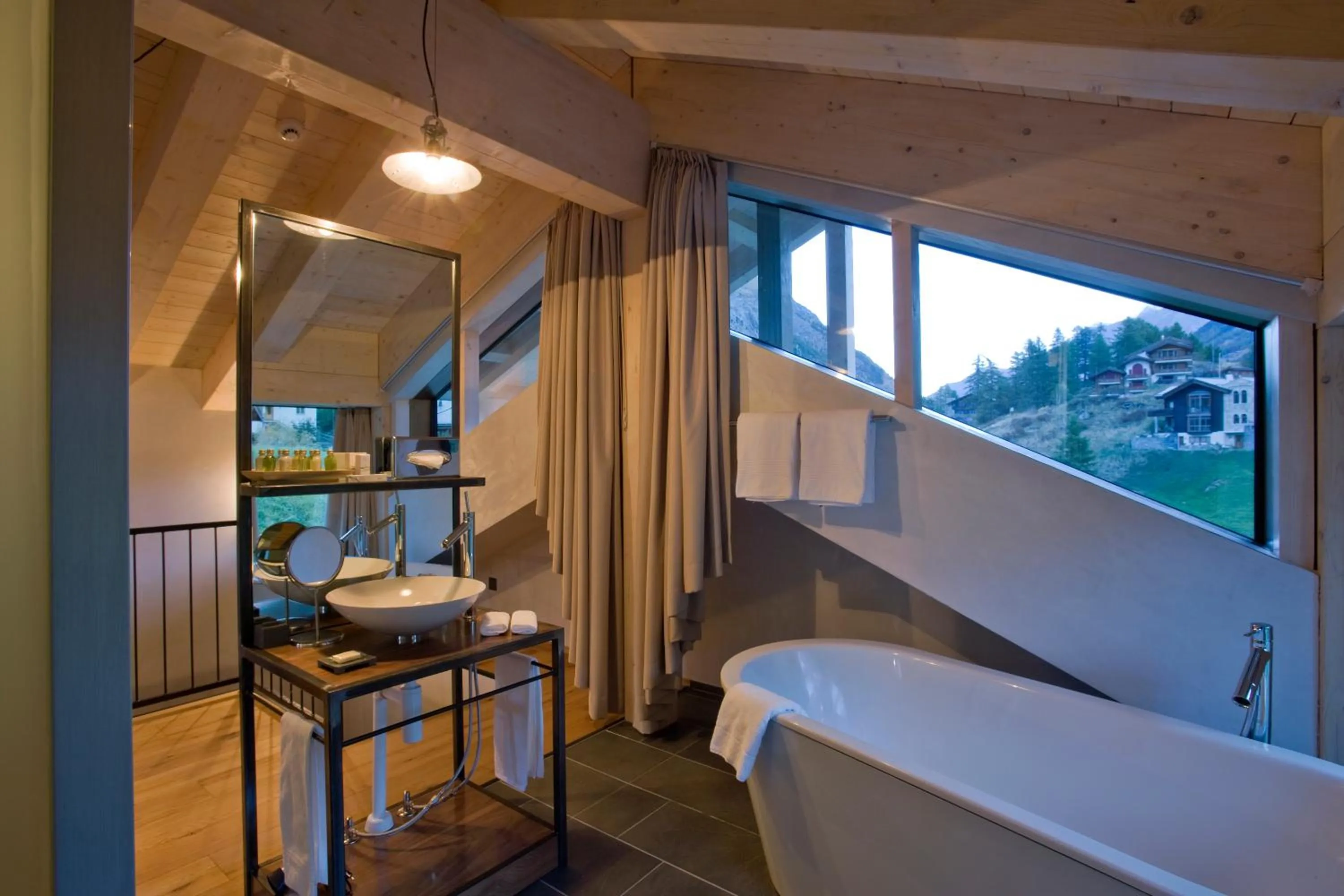 Bathroom in Matterhorn FOCUS Design Hotel