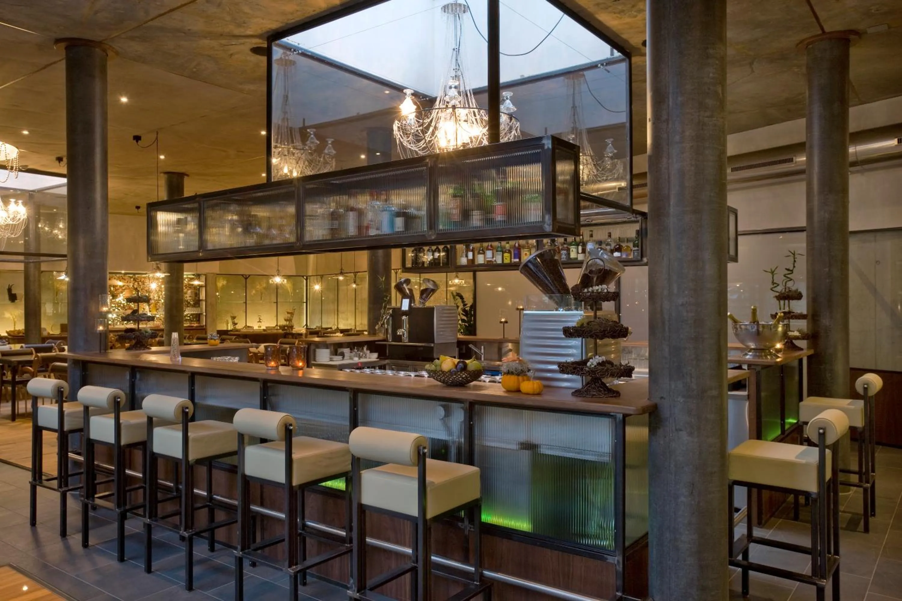 Lounge or bar in Matterhorn FOCUS Design Hotel