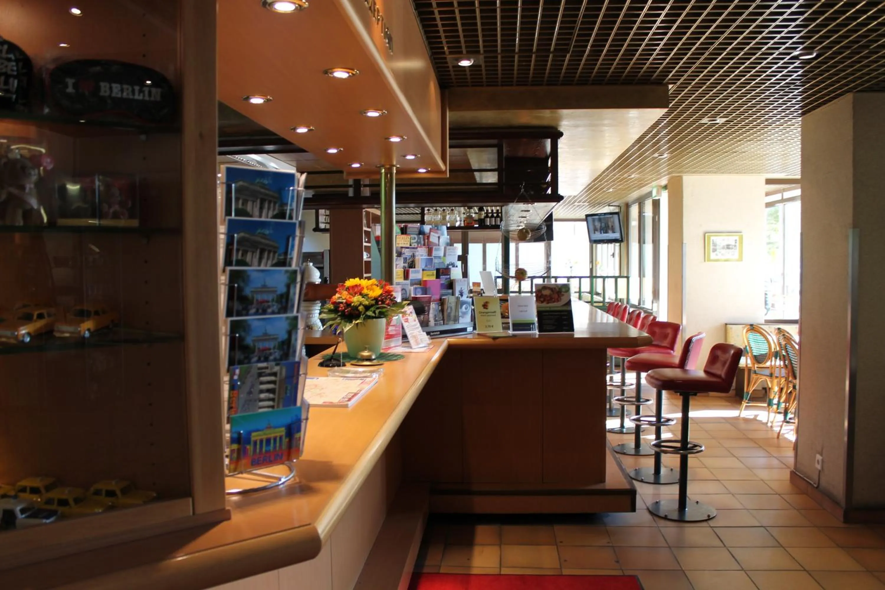 Restaurant/places to eat in Hotel Grunewald