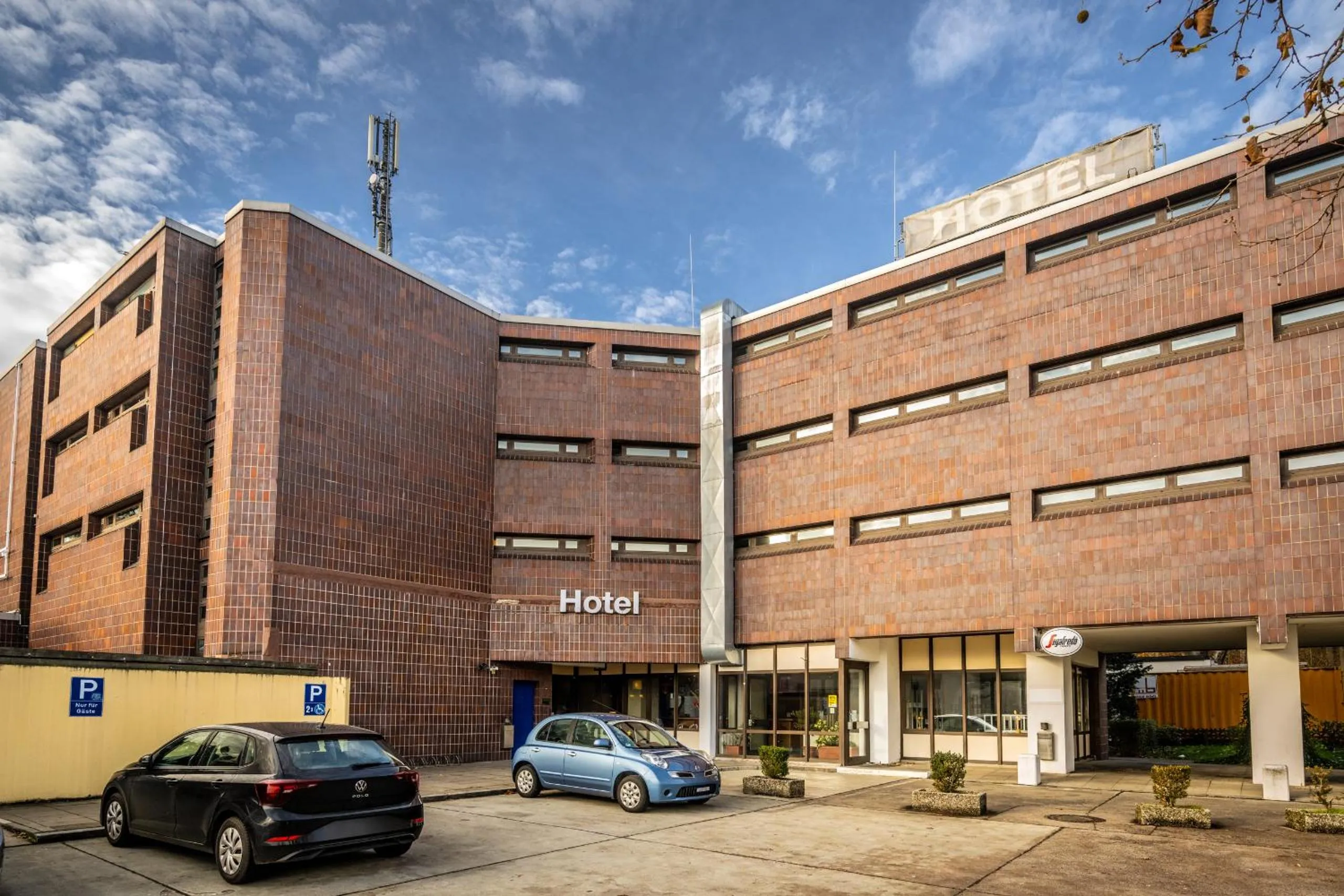 Property building in Hotel Grunewald