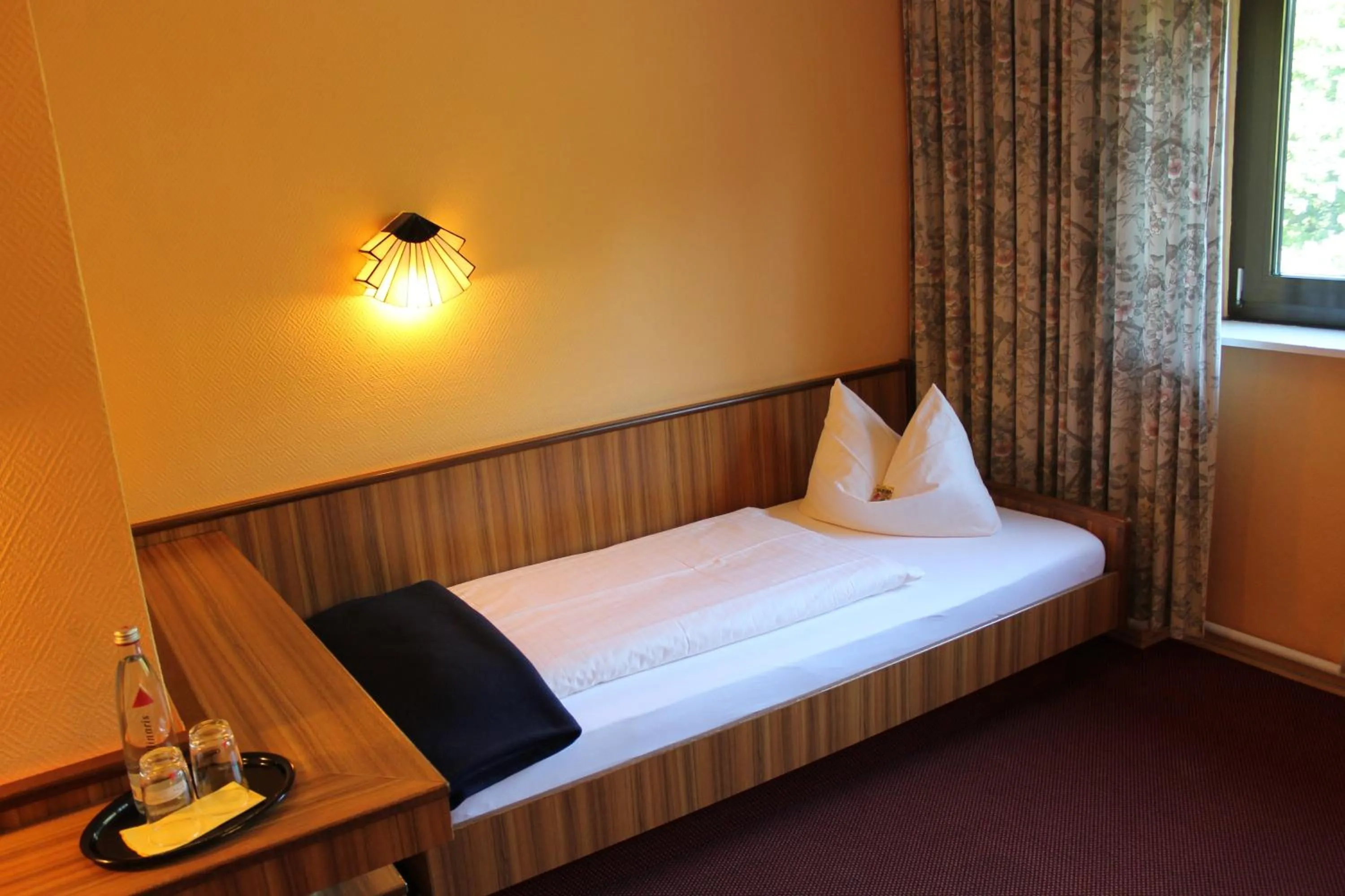 Bed in Hotel Grunewald