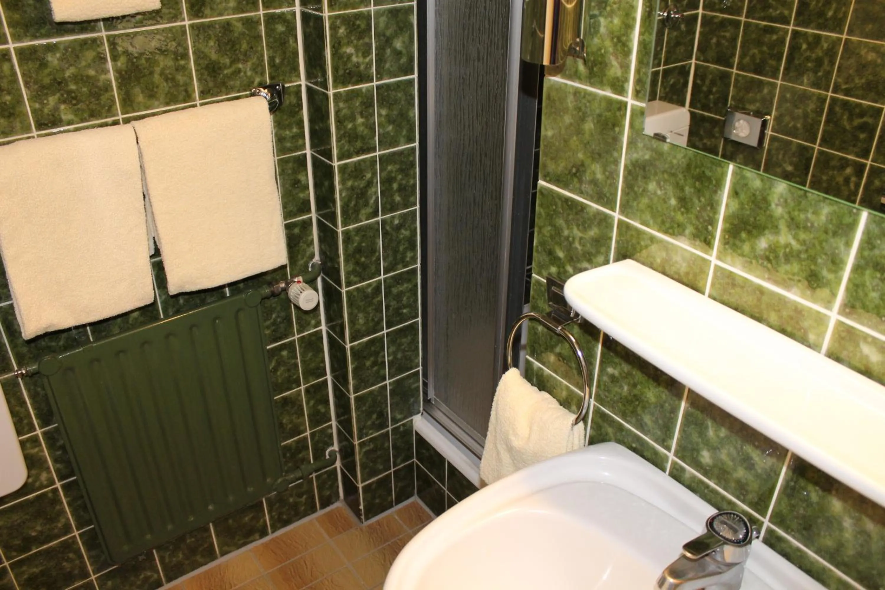 Bathroom in Hotel Grunewald