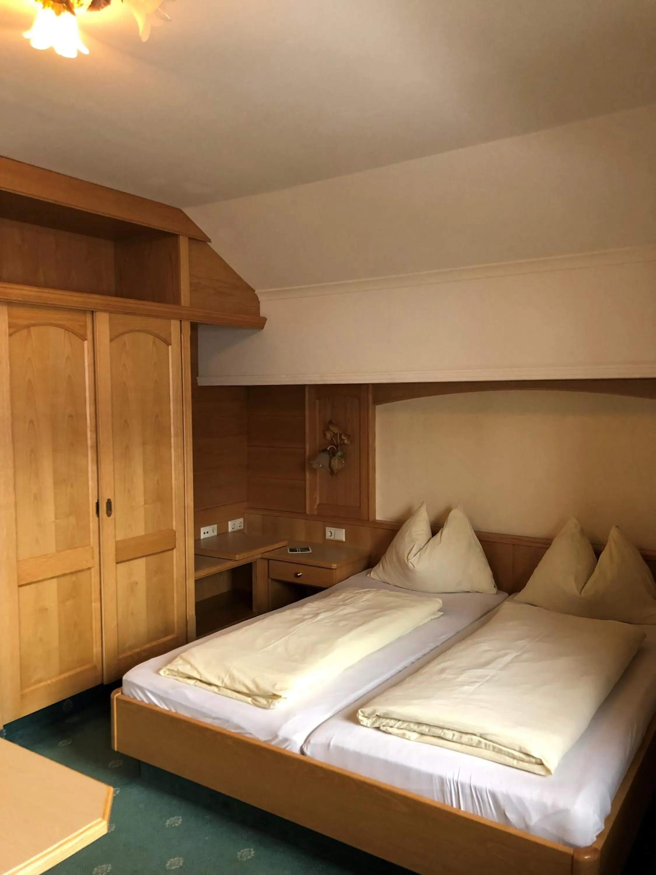 Photo of the whole room in Egerbach Appartements