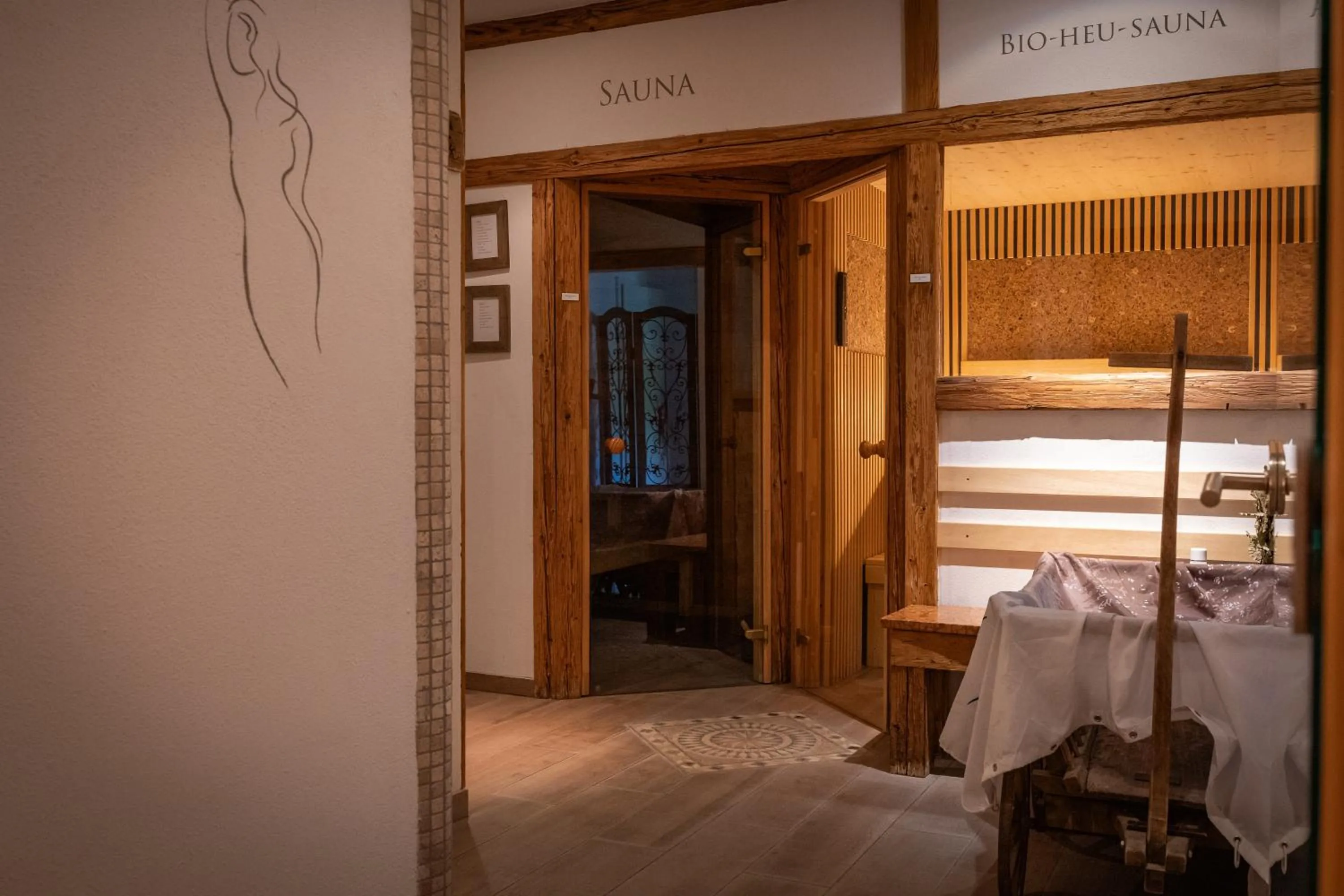 Spa and wellness centre/facilities, Bed in Alpenstadthotels