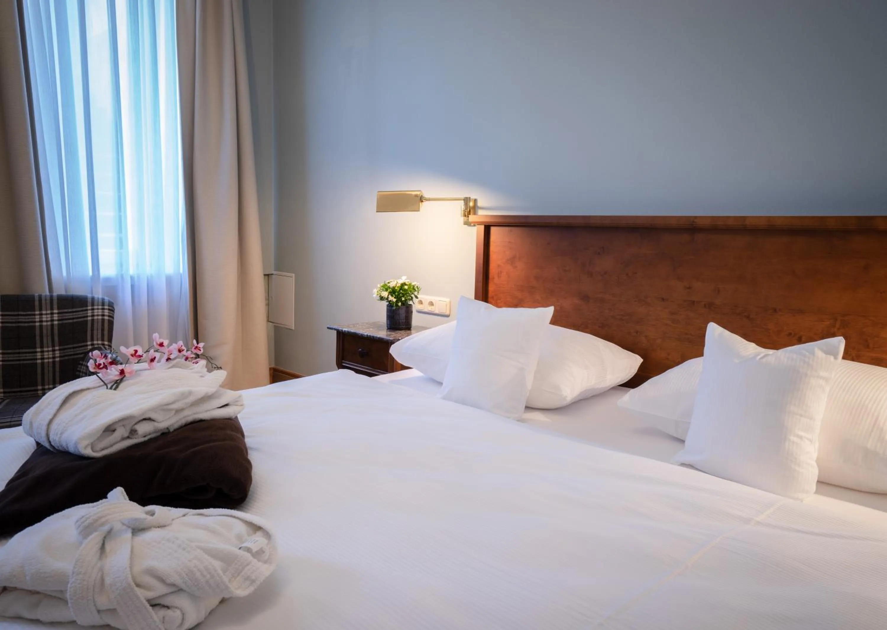 Bedroom, Bed in Alpenstadthotels